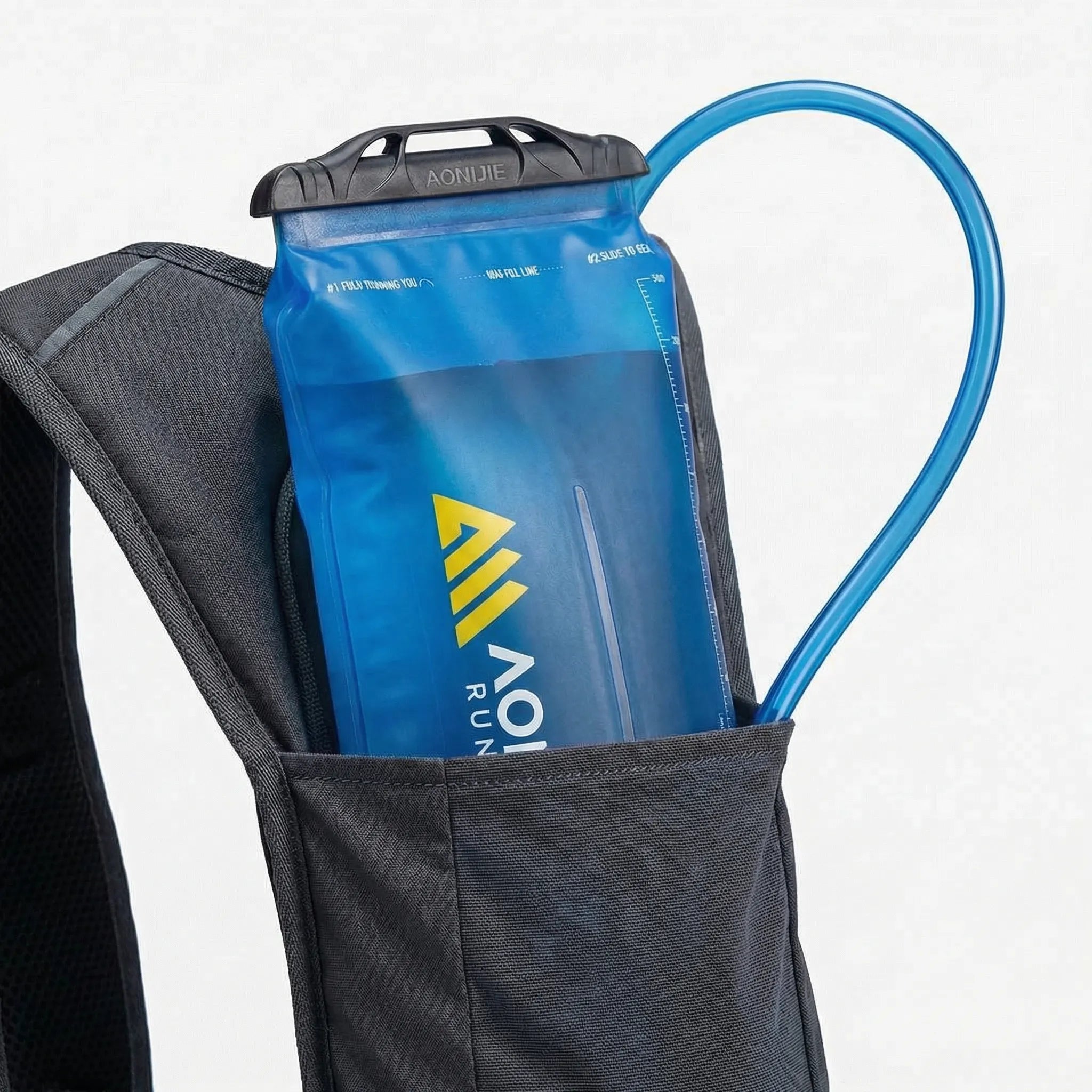 Trinkbehälter BPA-frei flexible breite Öffnung Trinkschlauch Wandern