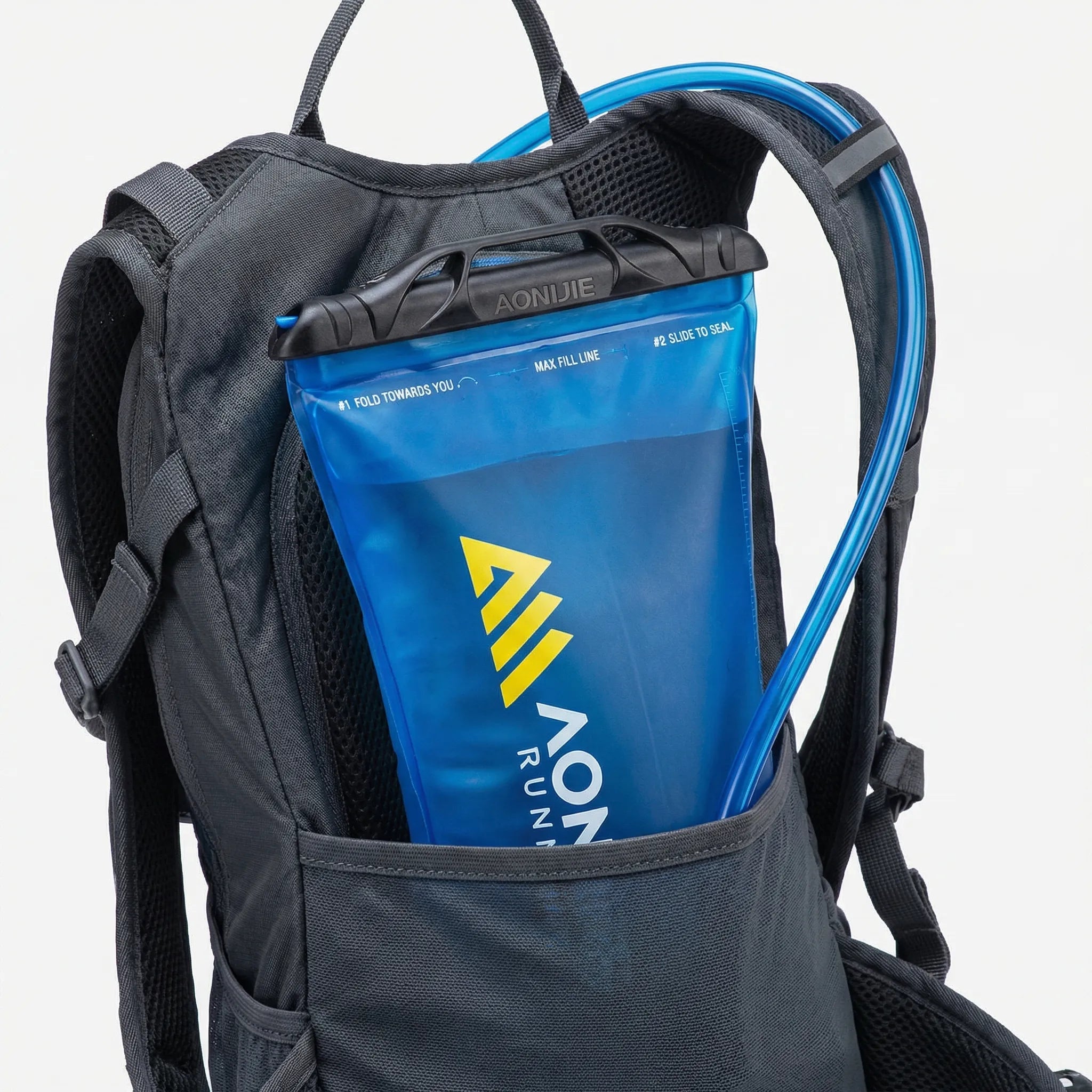 Trinkbehälter BPA-frei flexible breite Öffnung Trinkschlauch Wandern