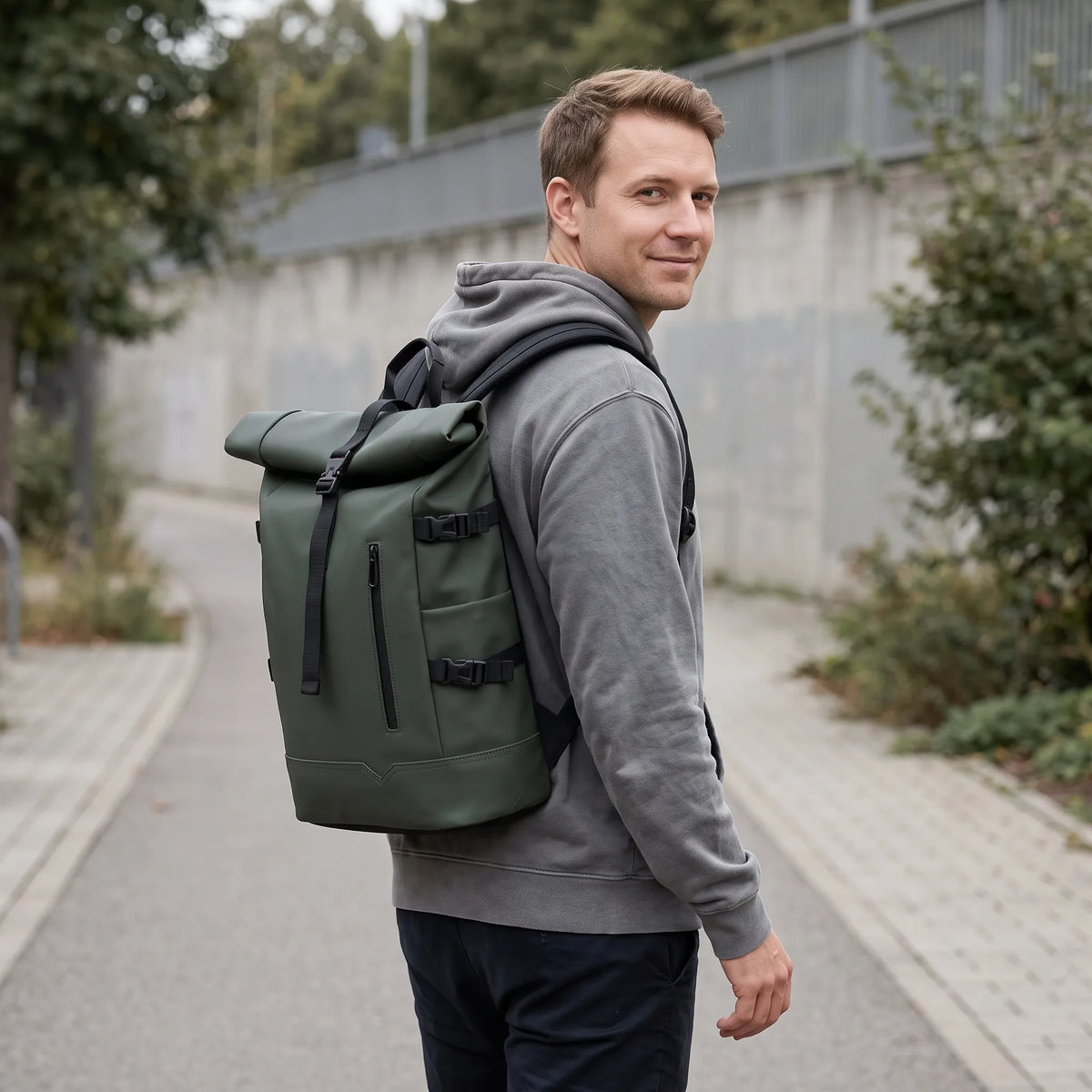 Nordspur | Kallvion Wasserabweisender Kurierrucksack Mit Rolltop Verschluss