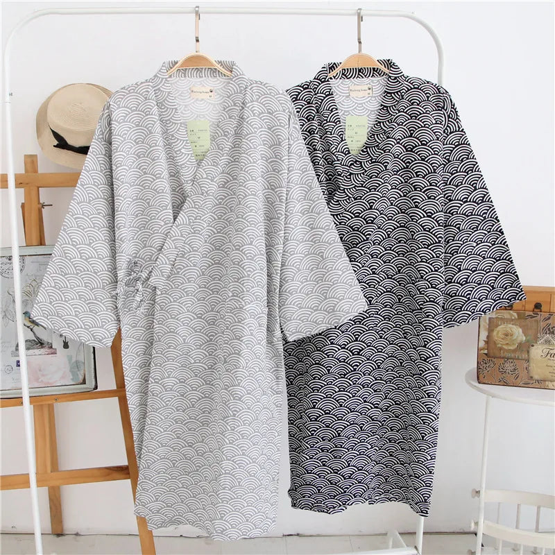 Lockerer Kimono-Bademantel mit V-Ausschnitt und geometrischem Muster