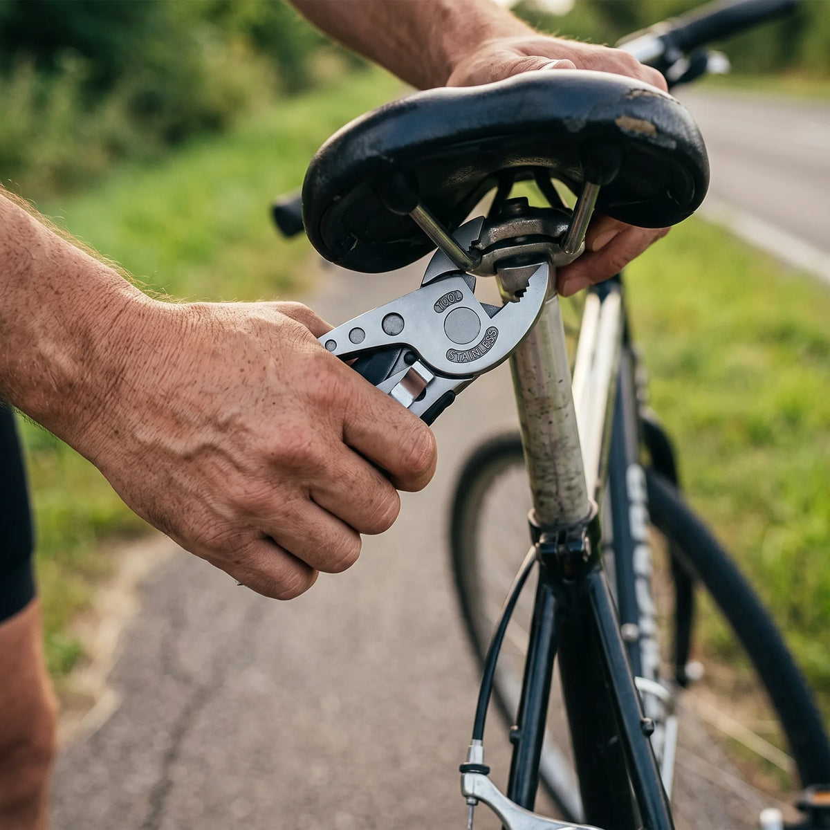 Nordspur | Klempor Kompaktes Multitool Mit Verstellbarem Schraubenschlüssel