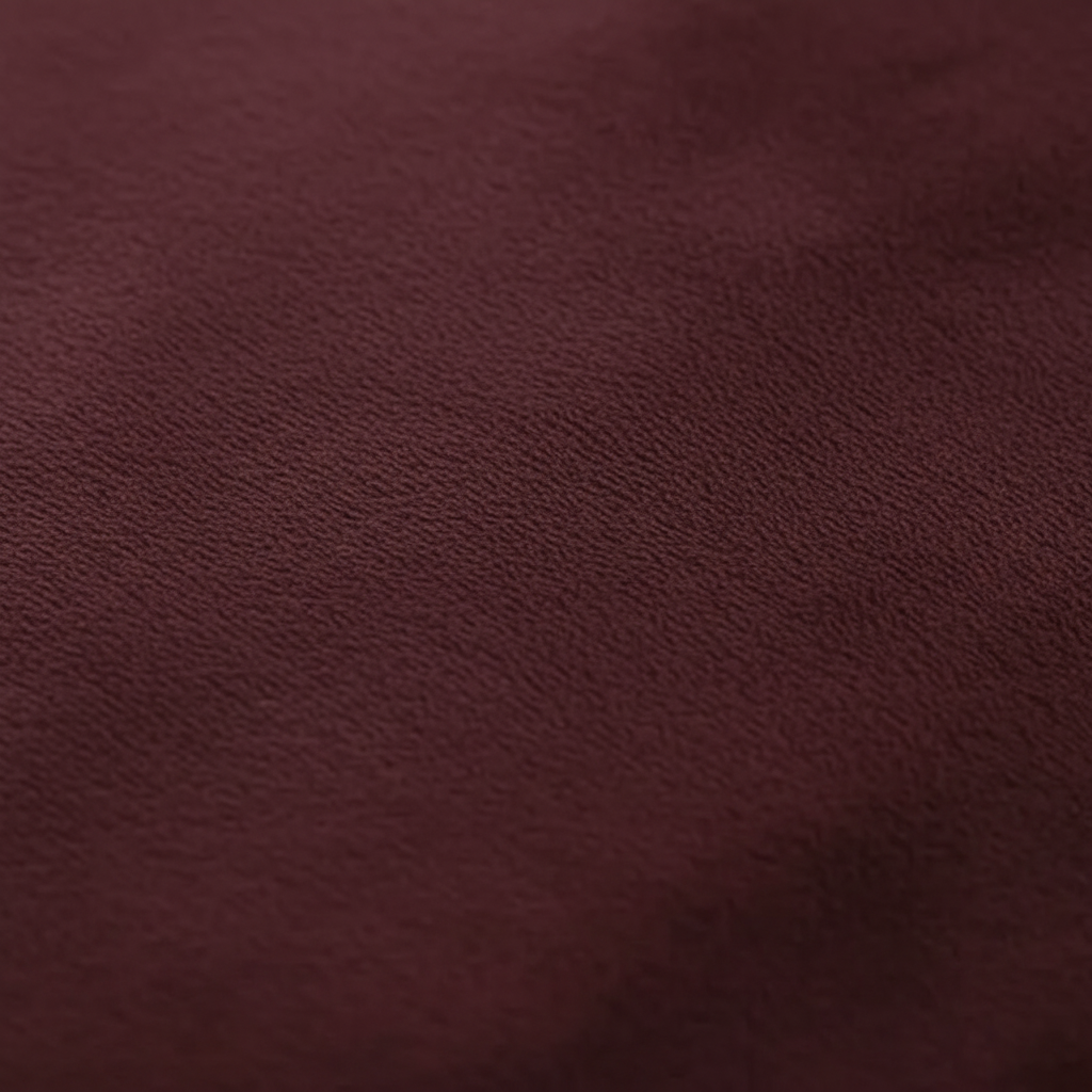 Leichte Fleece-Wurfdecke mit weicher gebürsteter Oberfläche und Pilling-Schutz
