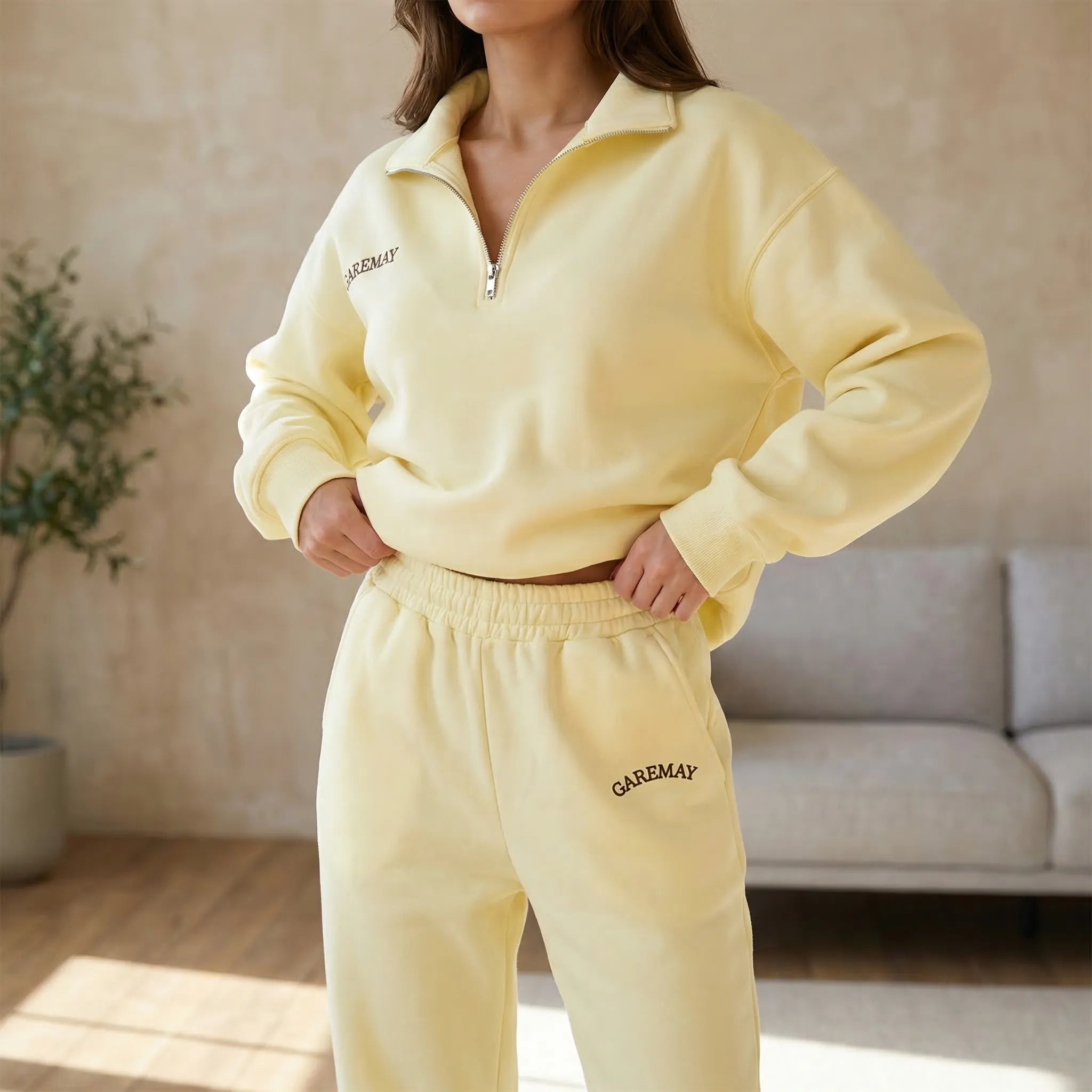 Oversized Trainingsanzug Damen zweiteilig mit Reißverschluss und weiter Hose