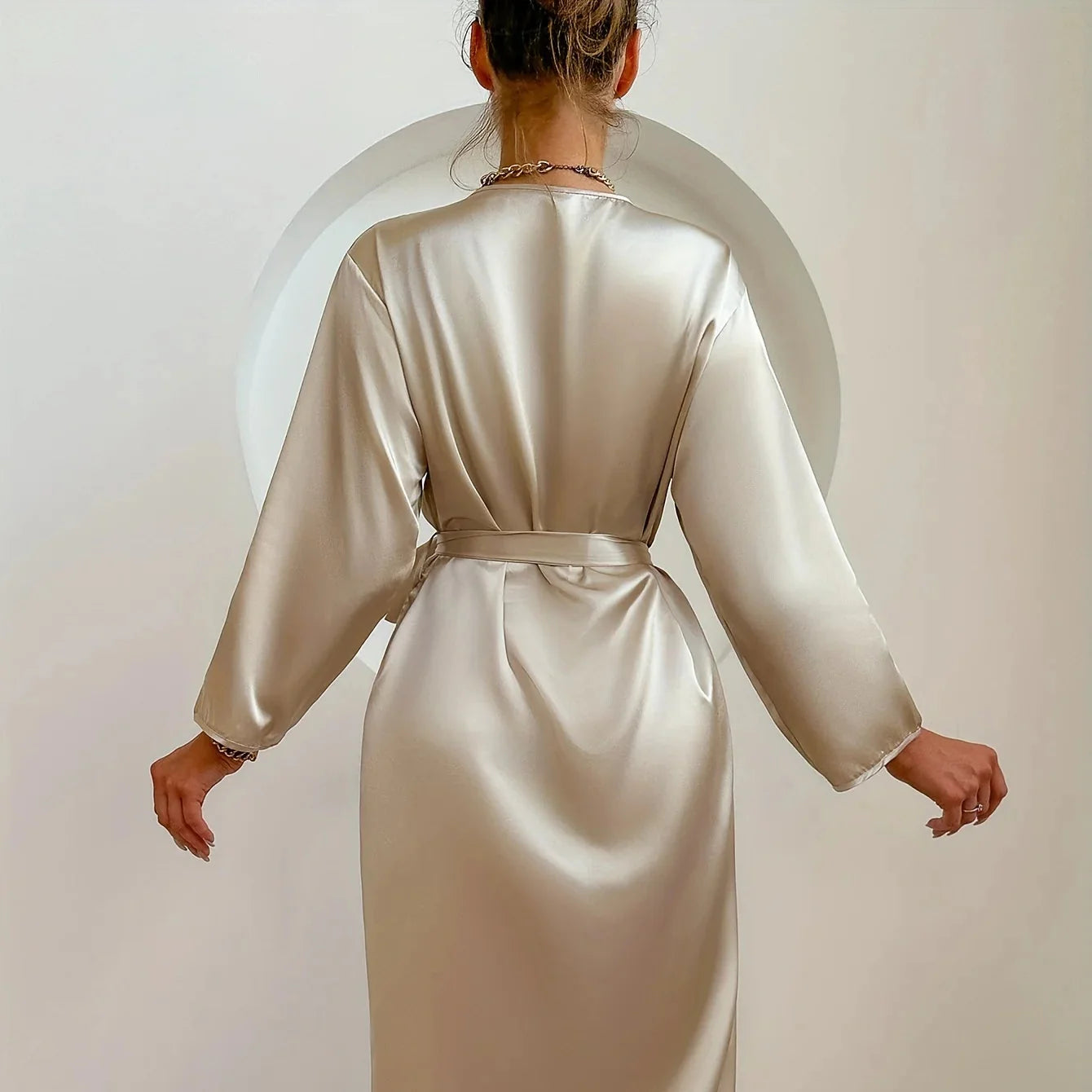 Eleganter Bademantel mit Bindegürtel knöchellang leichtes Gewebe