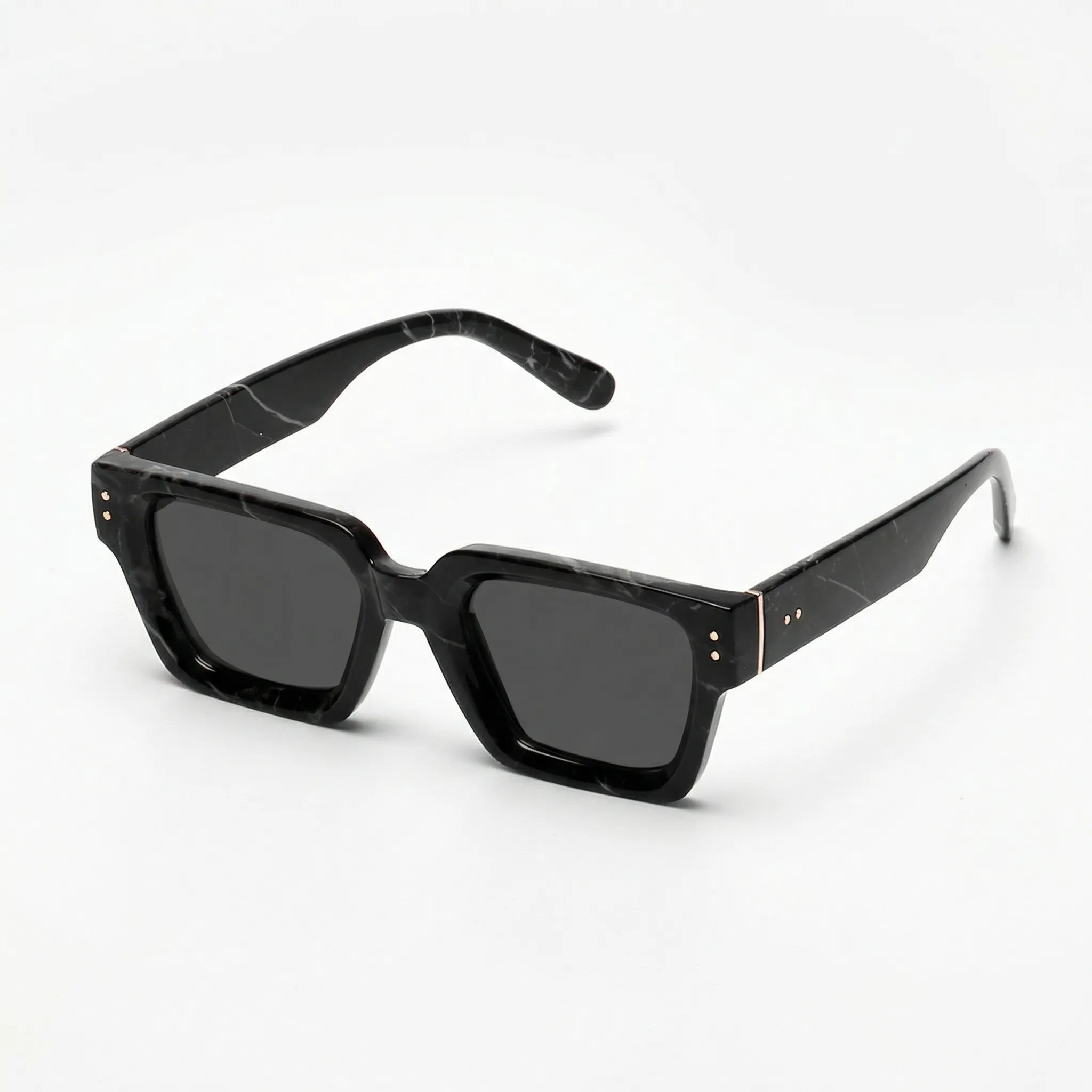 Übergroße quadratische Sonnenbrille mit poliertem Rahmen