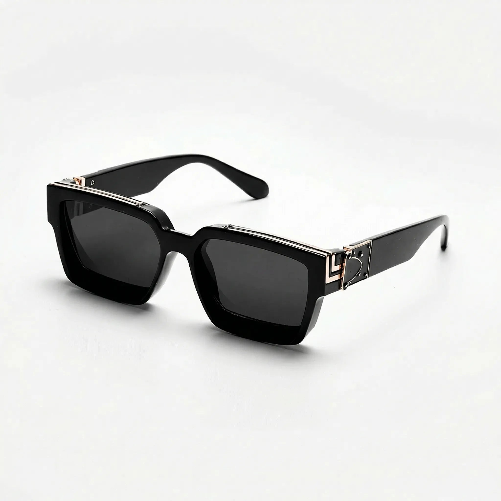 Übergroße quadratische Sonnenbrille mit poliertem Rahmen