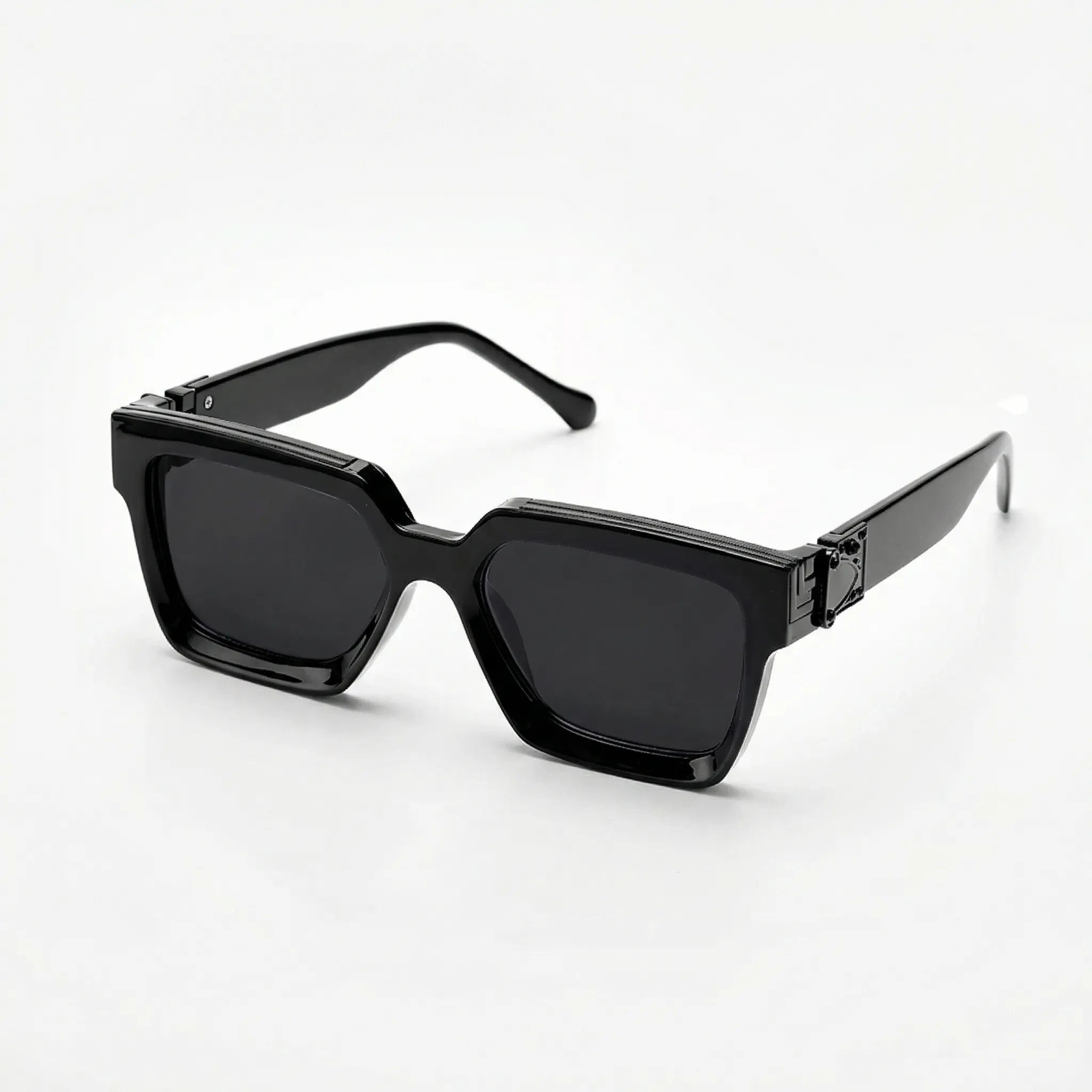 Übergroße quadratische Sonnenbrille mit poliertem Rahmen