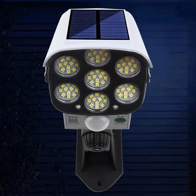 Nordspur | Luxterra Solar-Powered Motion Sensor Floodlight