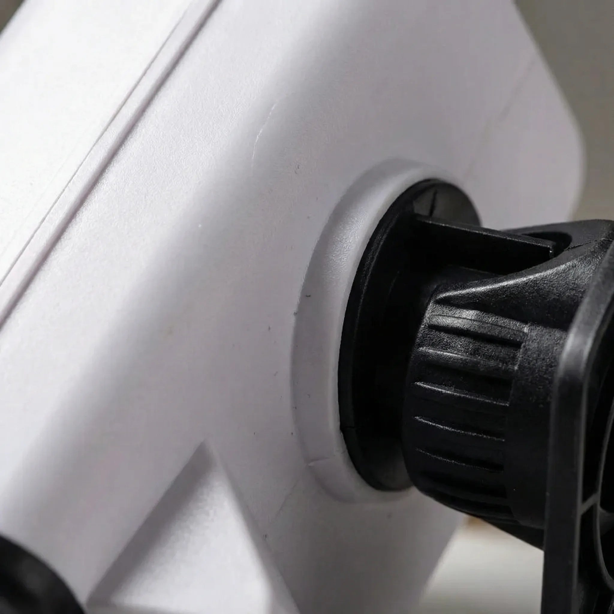 Nordspur | Luxterra Solar-Powered Motion Sensor Floodlight