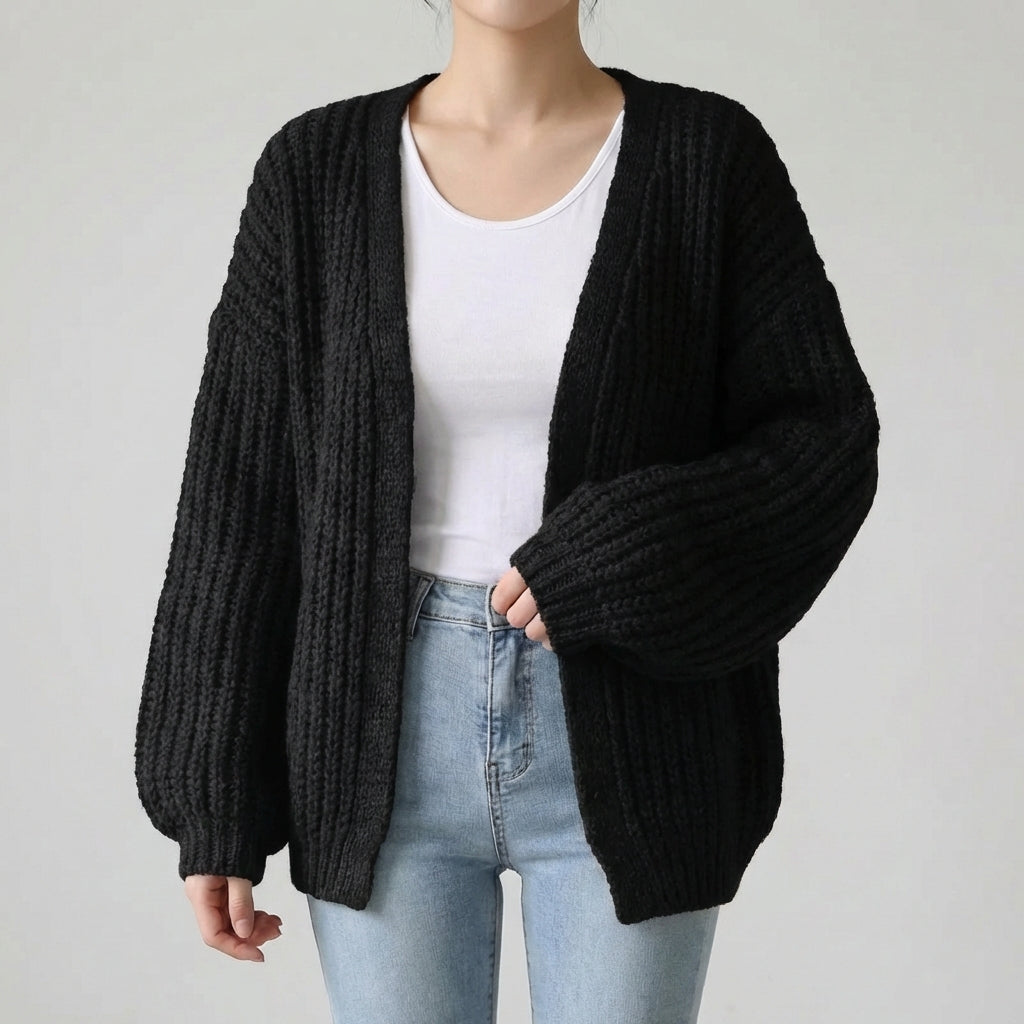 Kurze Poncho-Strickjacke mit strukturiertem Strick und offener Vorderseite
