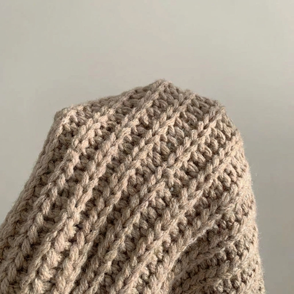 Kurze Poncho-Strickjacke mit strukturiertem Strick und offener Vorderseite