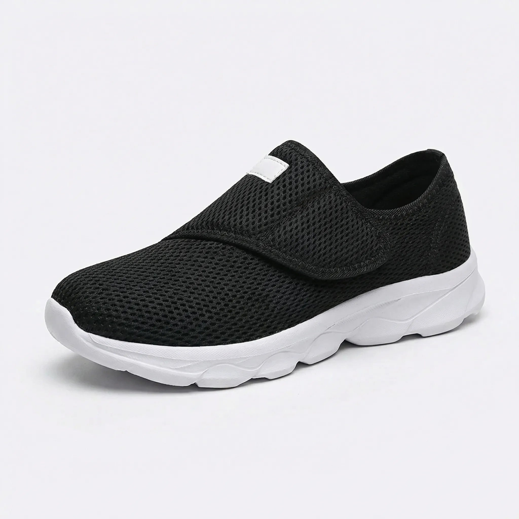 Weitschafts-Gehschuh mit geräumiger Zehenbox und atmungsaktivem Mesh-Schaft
