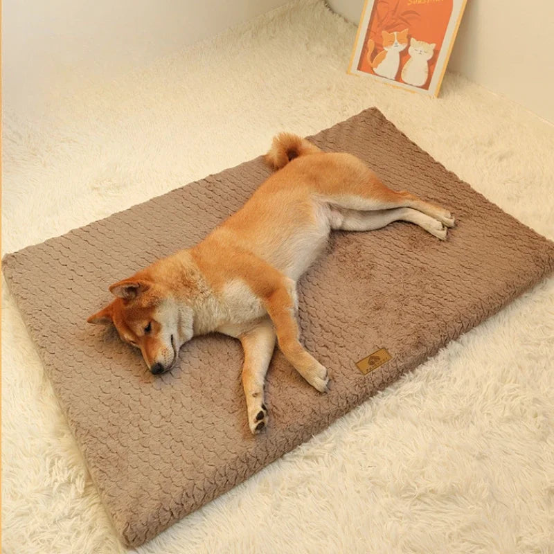 Orthopädische Hundematte mit Kunstfellbezug, waschbar und rutschfest