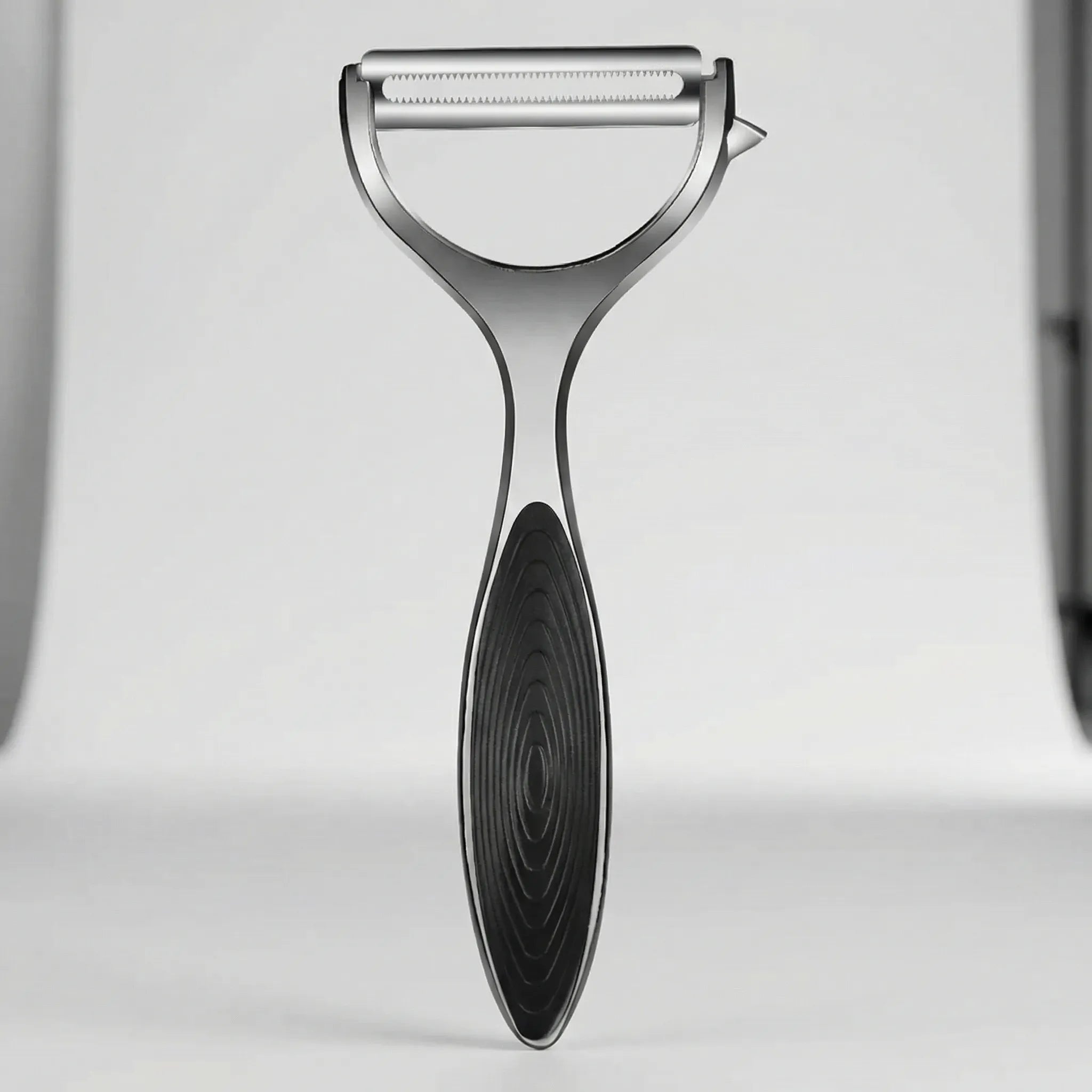Y-förmiger Gemüseschäler mit Doppelklinge und ergonomischem Griff
