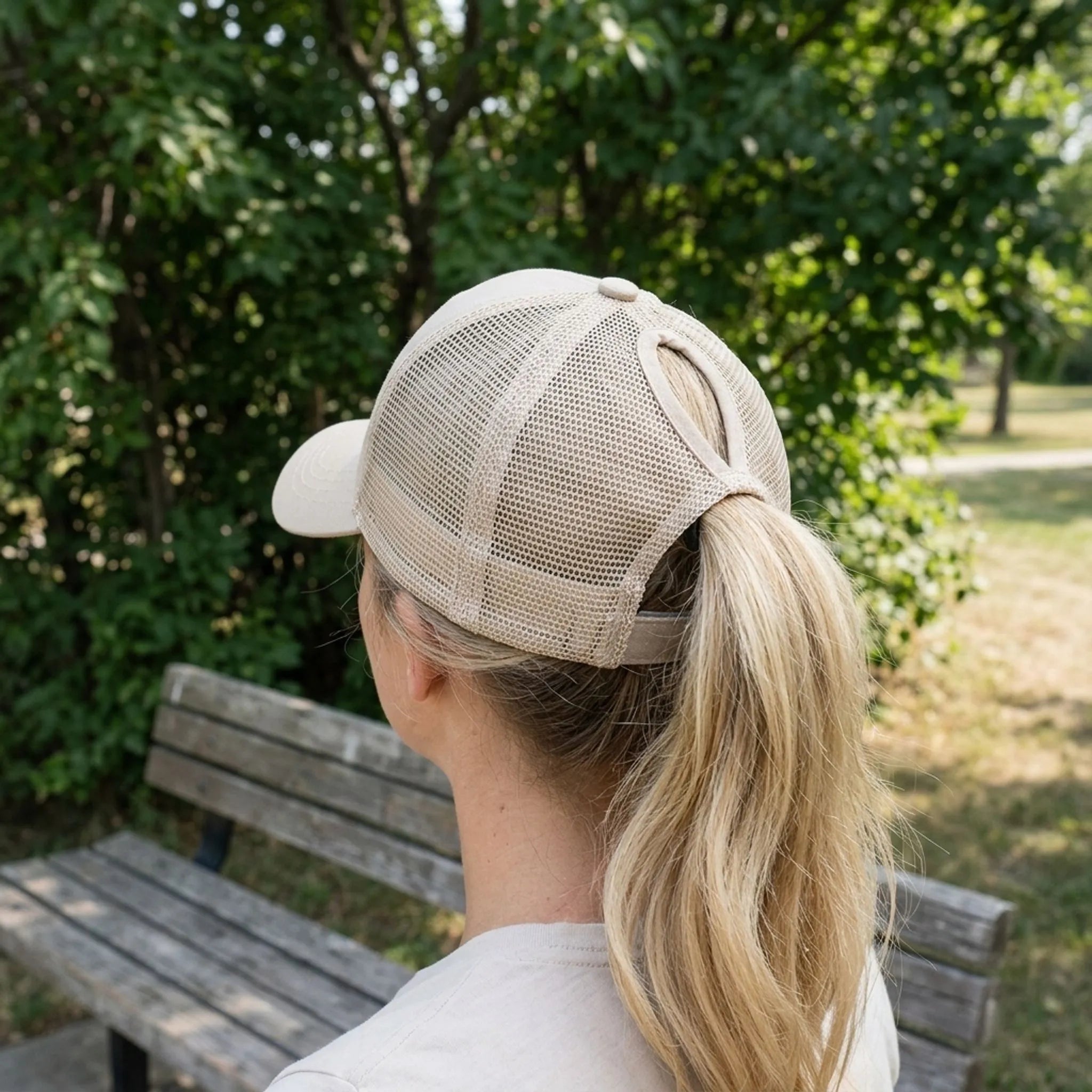Damen-Baseballkappe mit Pferdeschwanzöffnung atmungsaktiv Netzrücken