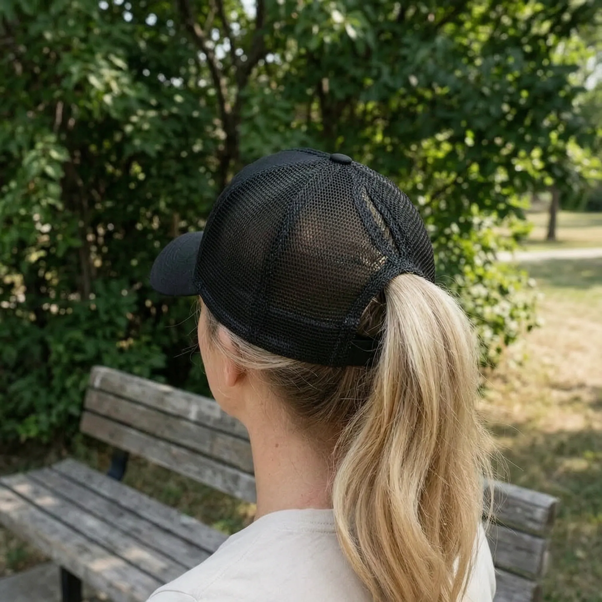 Damen-Baseballkappe mit Pferdeschwanzöffnung atmungsaktiv Netzrücken