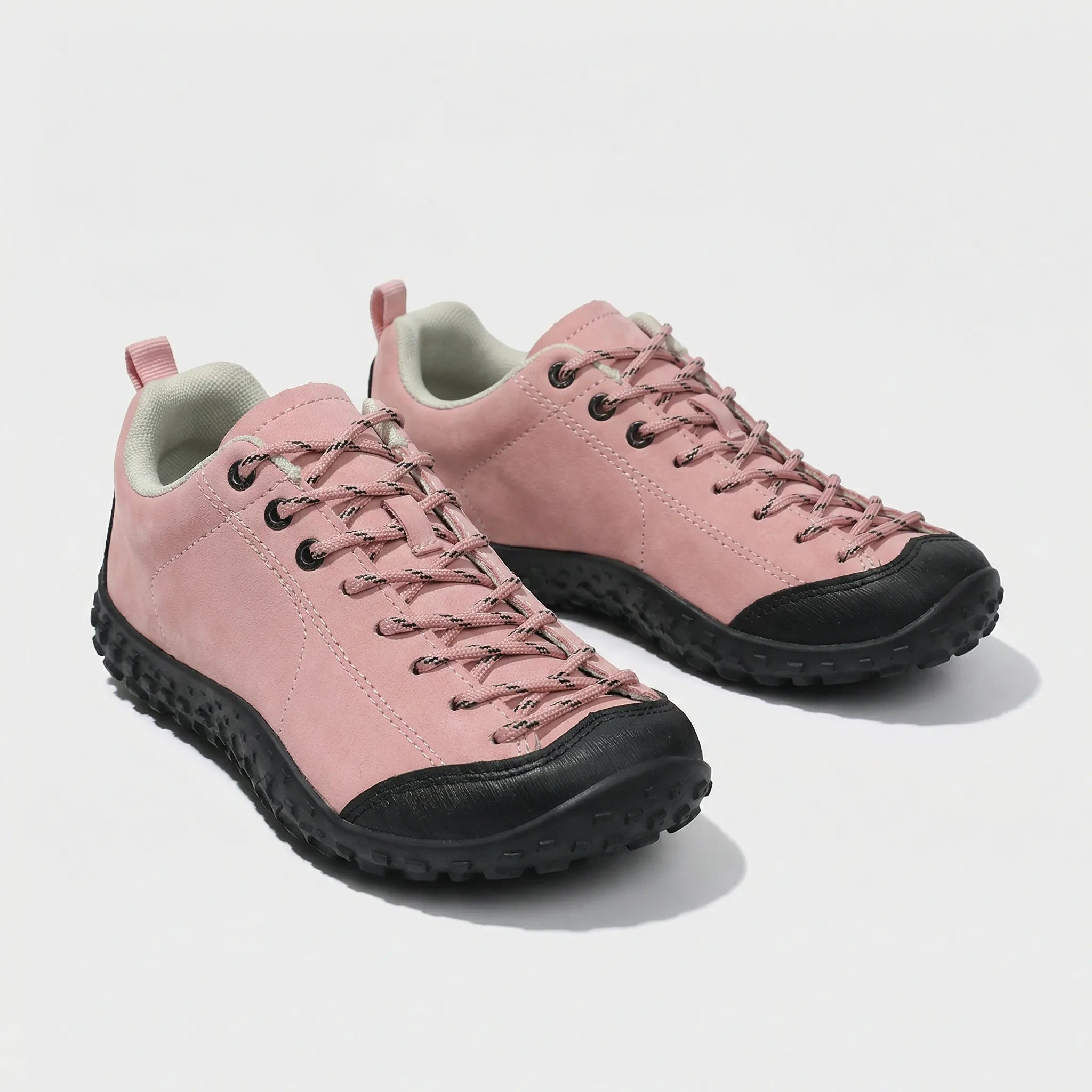Wanderschuhe Weitpassform rutschfest mit gemusterter Griffsohle