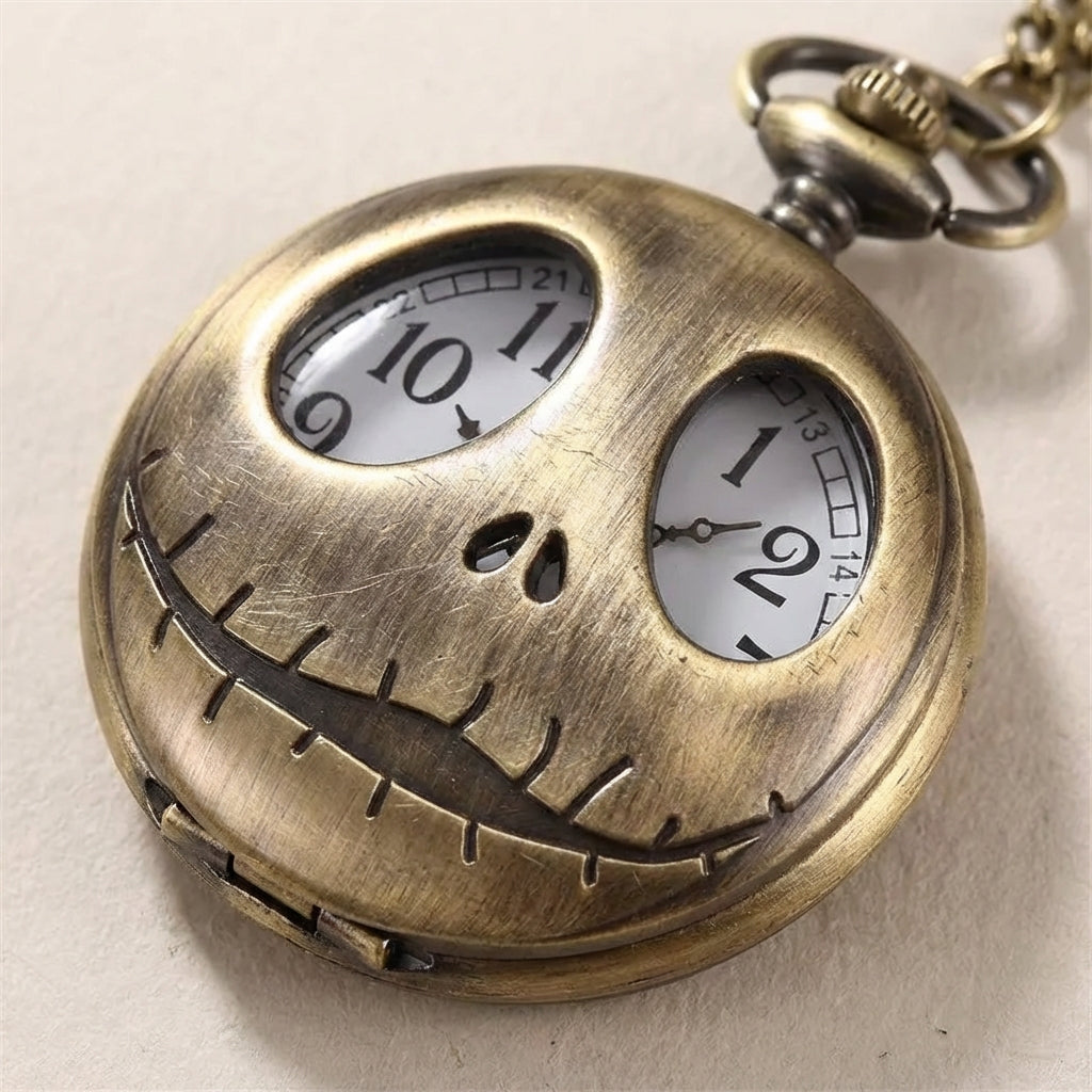 Vintage-Anhängeruhr mit Totenkopf-Design und augenförmigen Zifferblattfenstern