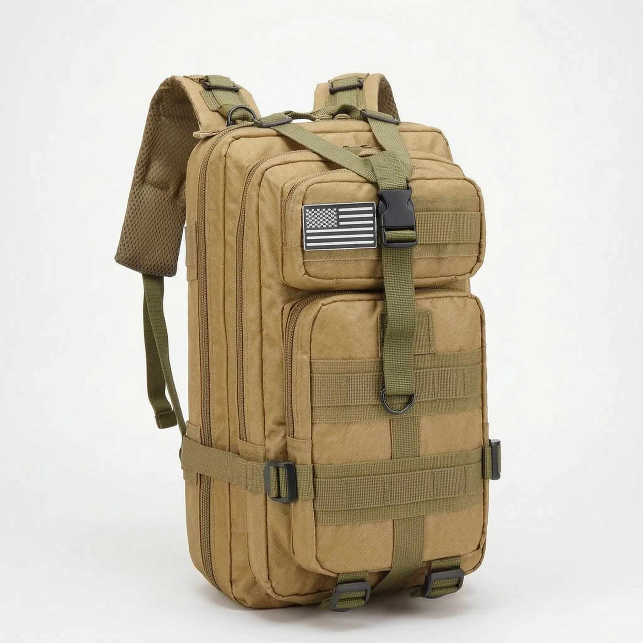 Tactical-Rucksack mit MOLLE-Webbing und mehreren Fächern