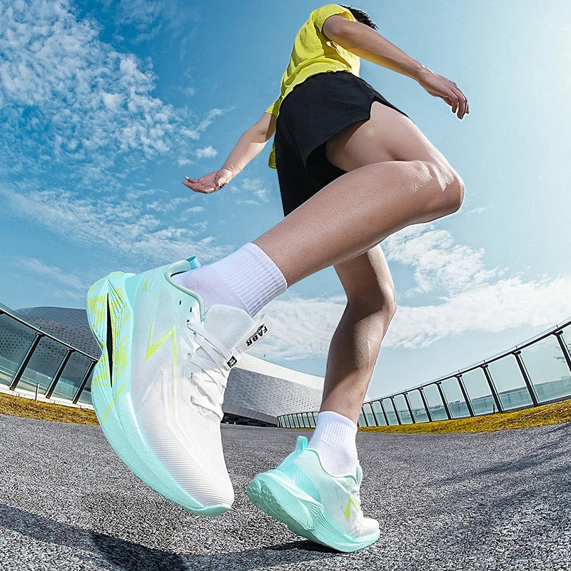 Laufschuhe mit Kohlefaserplatte, rutschfeste Sohle, leichte Konstruktion
