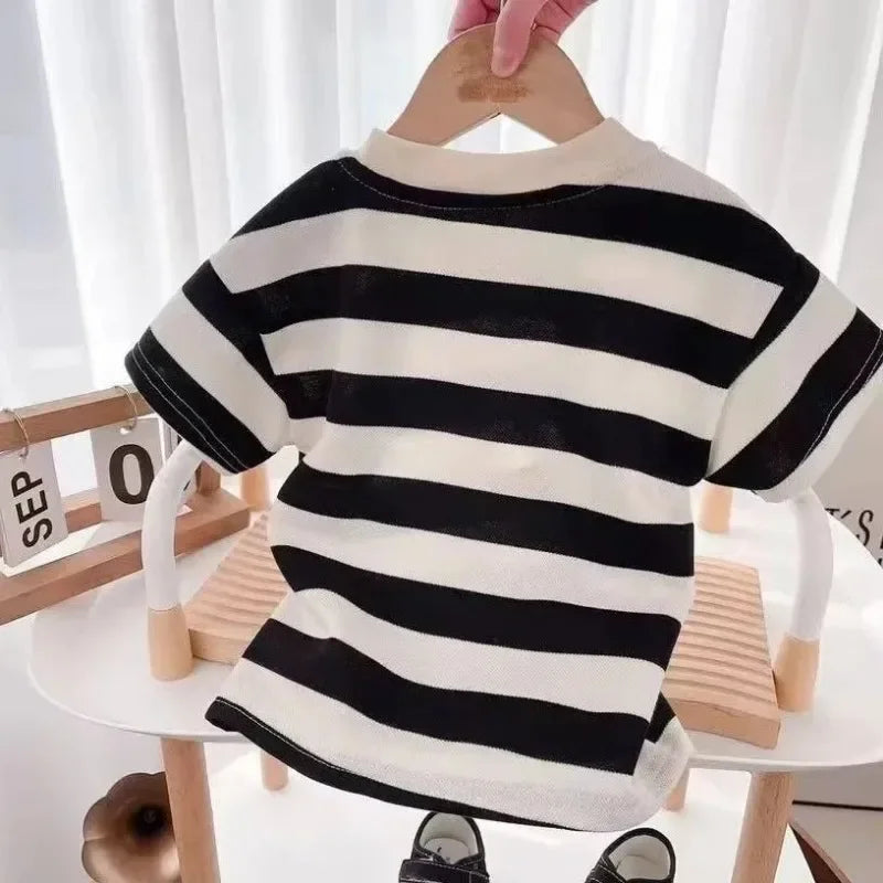 Kinder Sommer Set gestreiftes T-Shirt und Shorts mit Bärchen-Stickerei