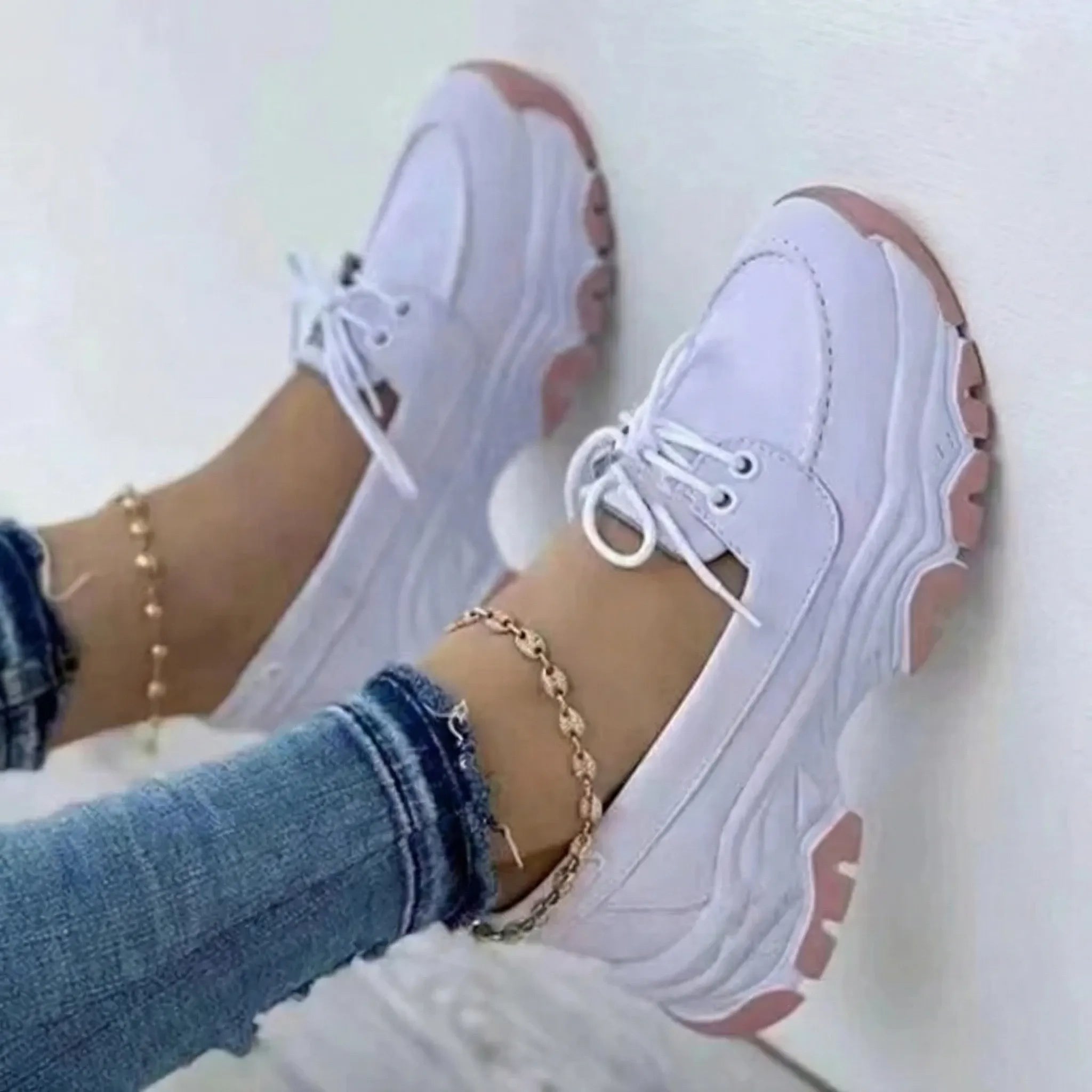 Walkingschuh mit gepolsterter Sohle, Fußgewölbestütze und breiter Zehenbox