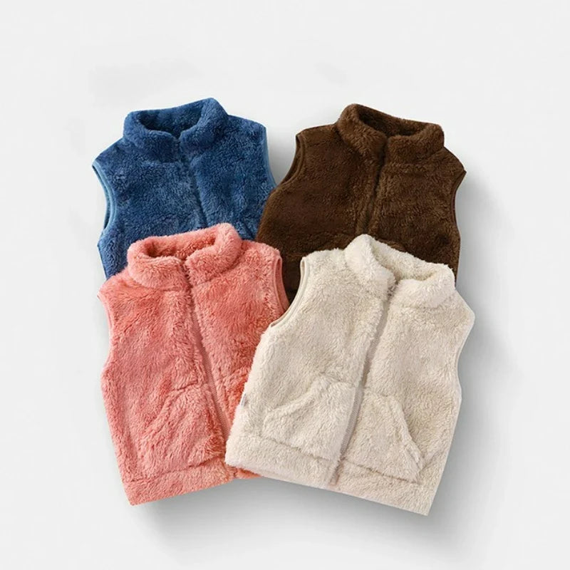 Kinderweste Fleece warm ärmellos Rollkragen