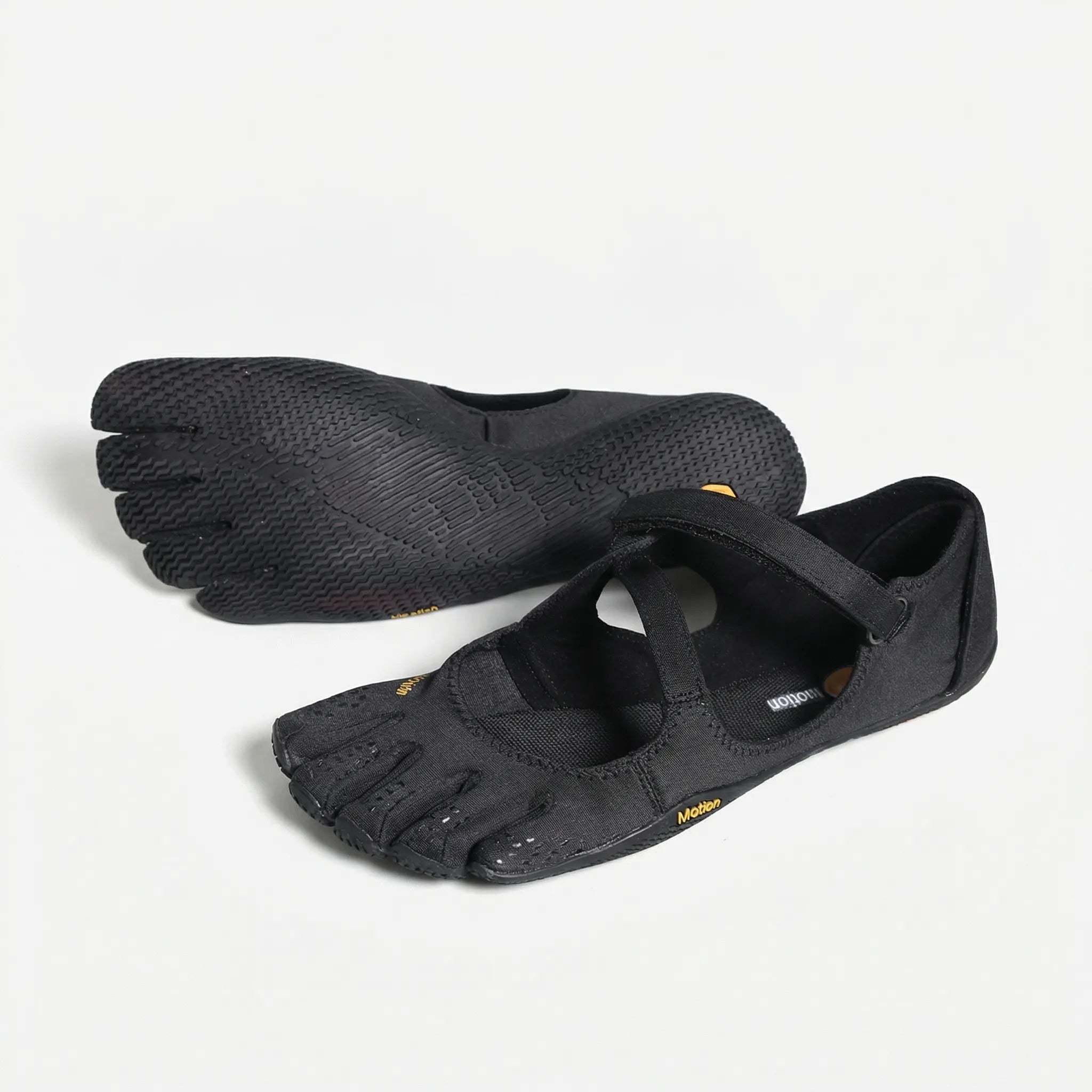 Fünf-Zehen-Minimalisten-Flachschuh mit Schlaufe und schnelltrocknender Sohle