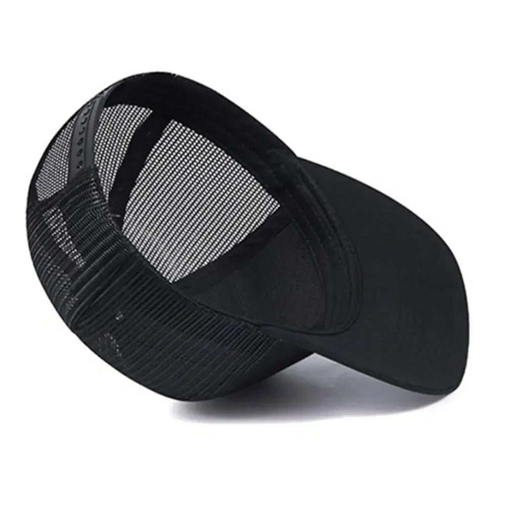Unisex Trucker Cap mit gebogener Krempe und atmungsaktivem Mesh