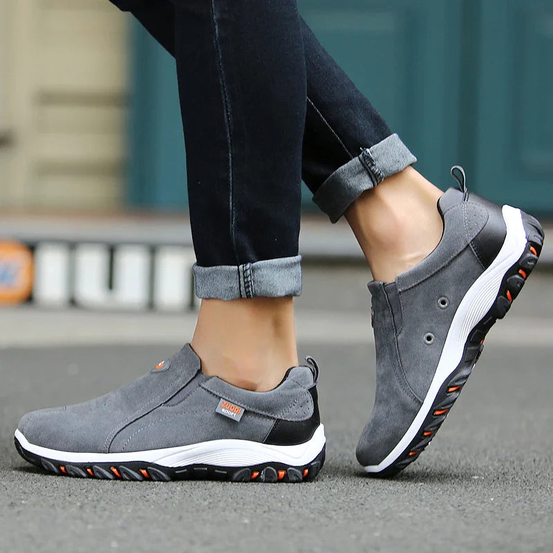 Herren Slip-On Wanderschuh atmungsaktiv gepolsterte flache Sohle