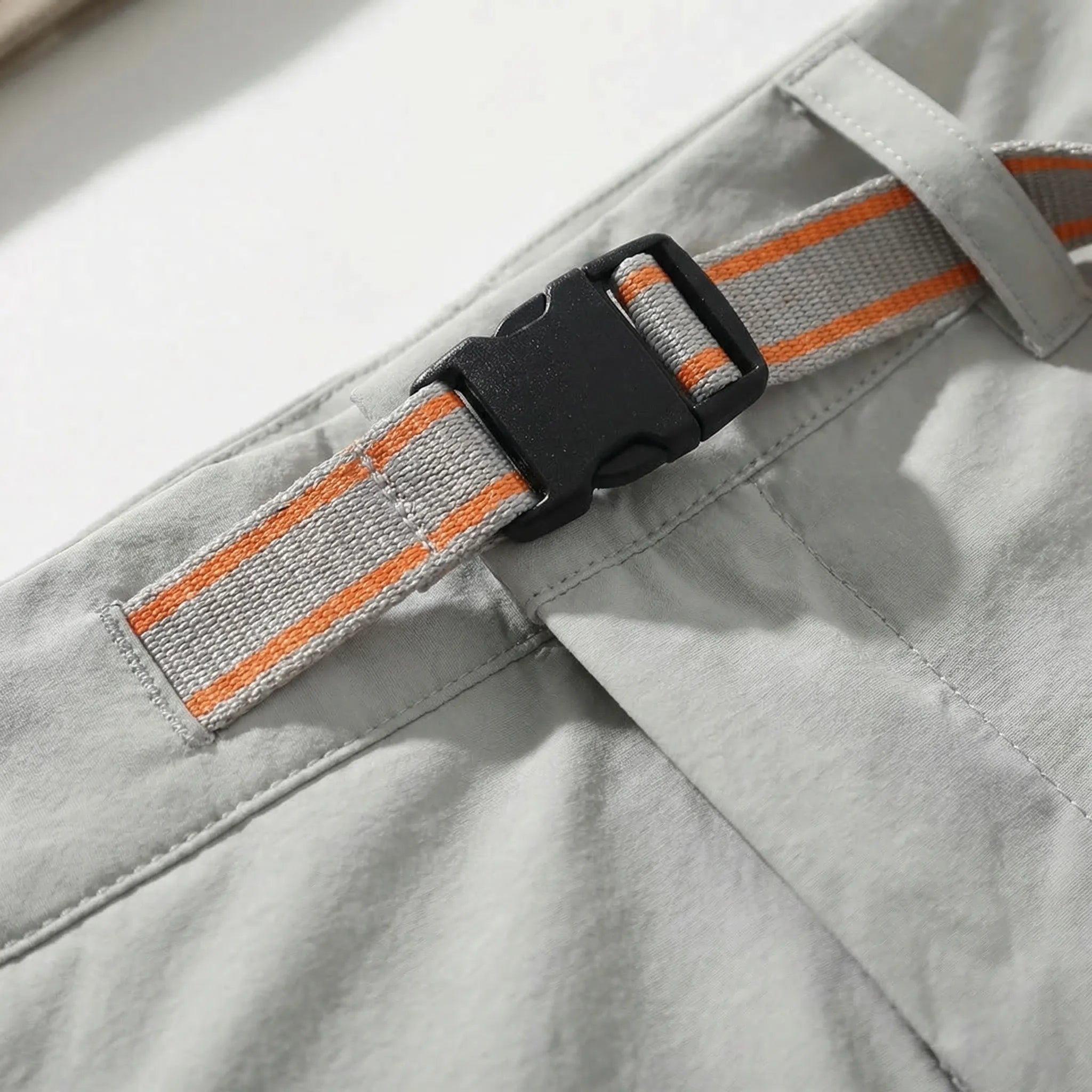 Leichter Damen Wander-Skort mit Stretchmaterial und integrierten Shorts für Outdoor-Aktivitäten
