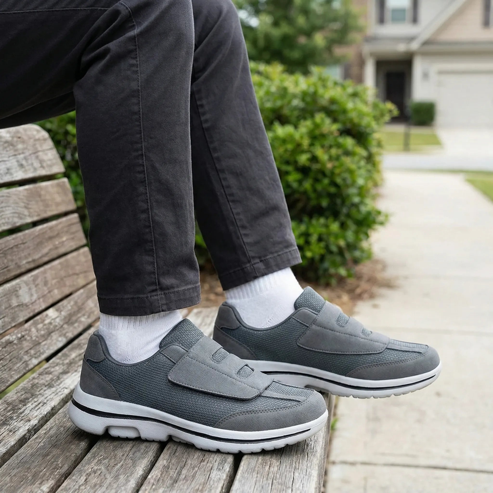 Weite orthopädische Sneaker mit klappbarem Oberteil für Hallux valgus