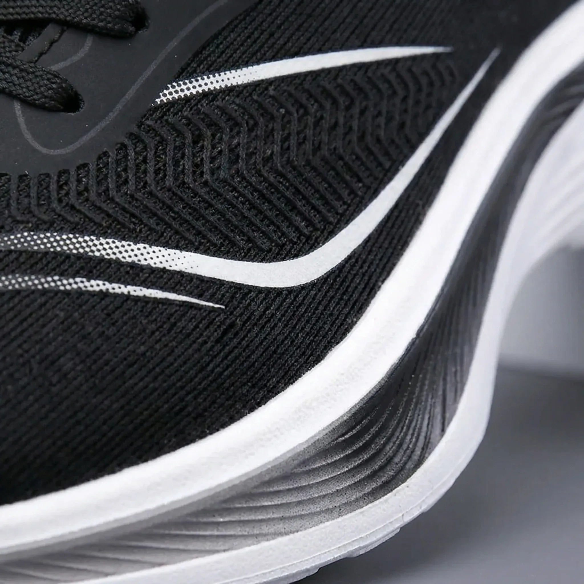 Herren Laufschuhe mit Karbonplatte und Luftkissen-Sohle
