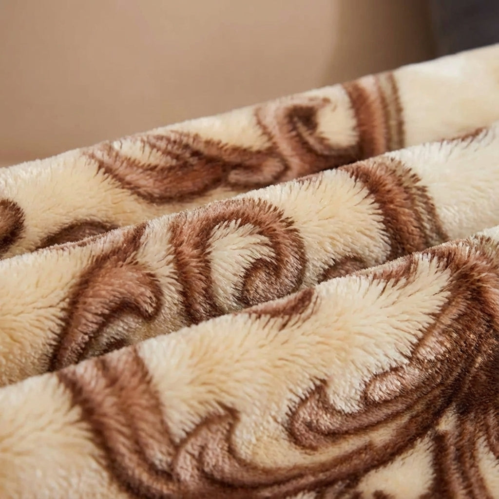 Plüsch-Kuscheldecke mit eleganter Musterung und doppelseitiger Oberfläche