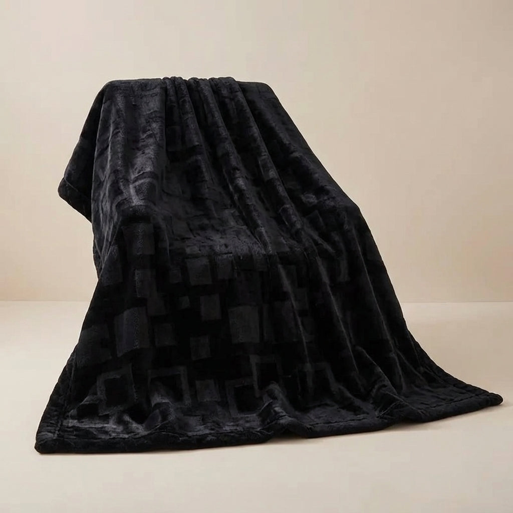 Plüsch-Kuscheldecke mit eleganter Musterung und doppelseitiger Oberfläche