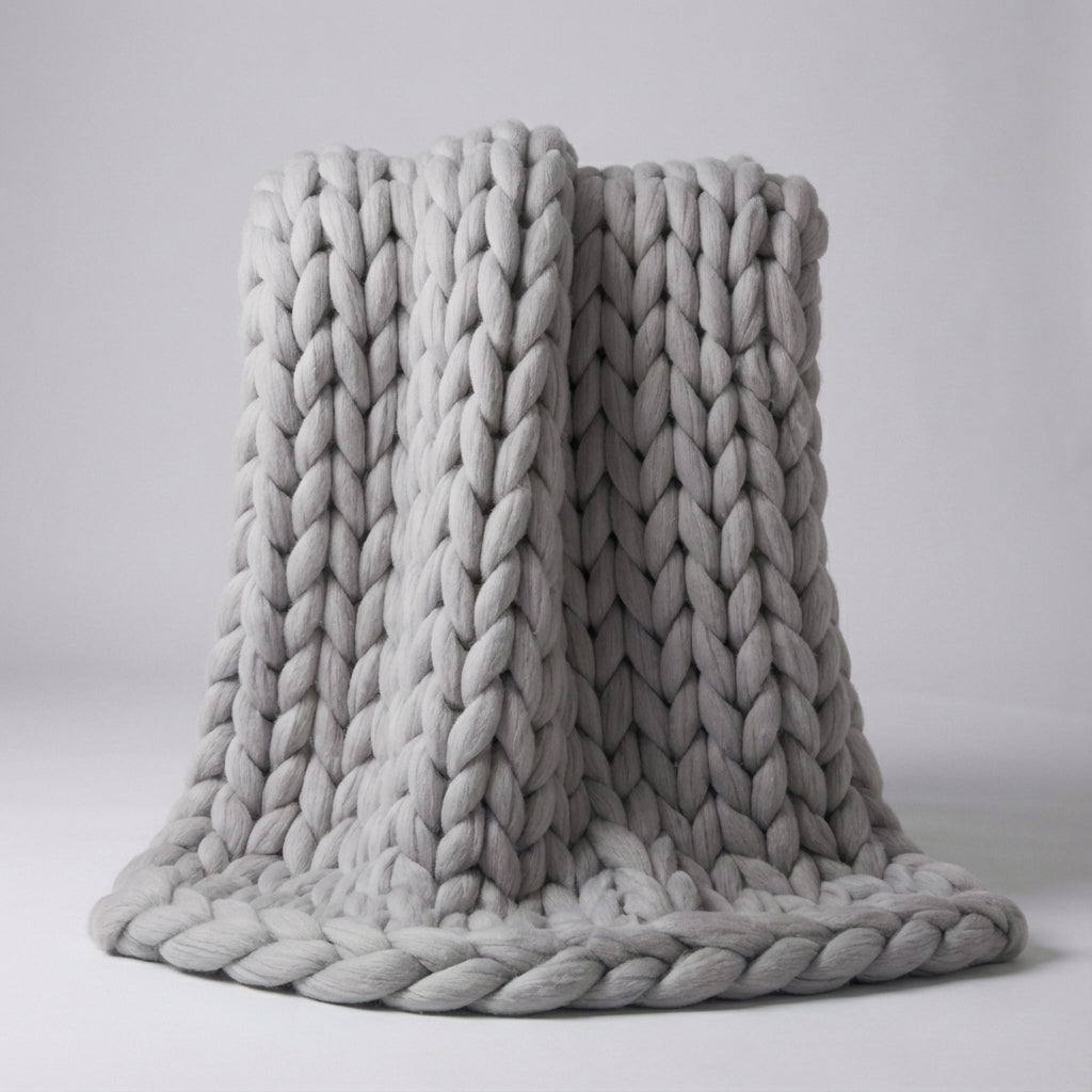 Chunky-Strickwurfdecke übergroß gemütlich warm Sofa