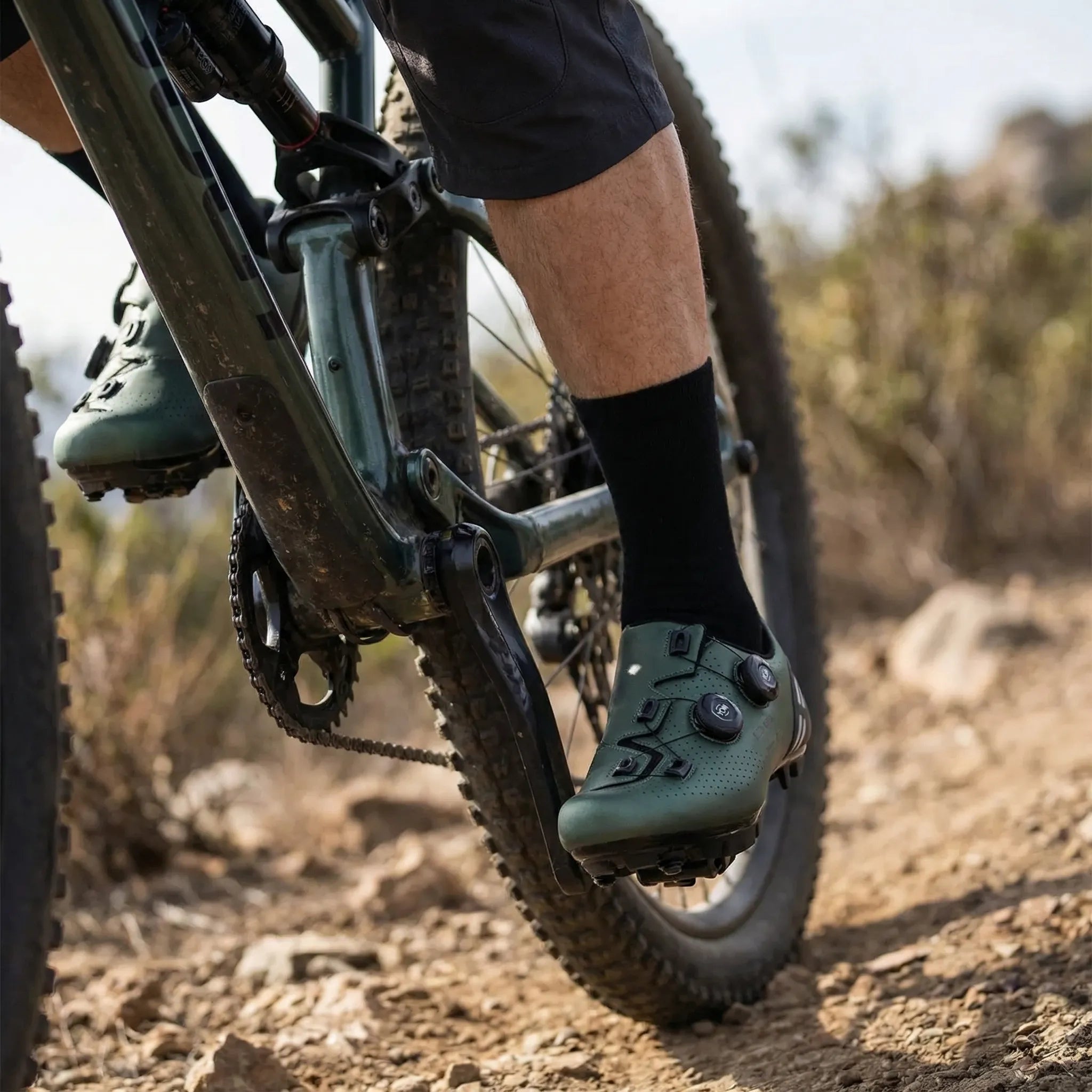 Doppelzweck Rennradschuh SPD-MTB mit Drehverschluss perforiert
