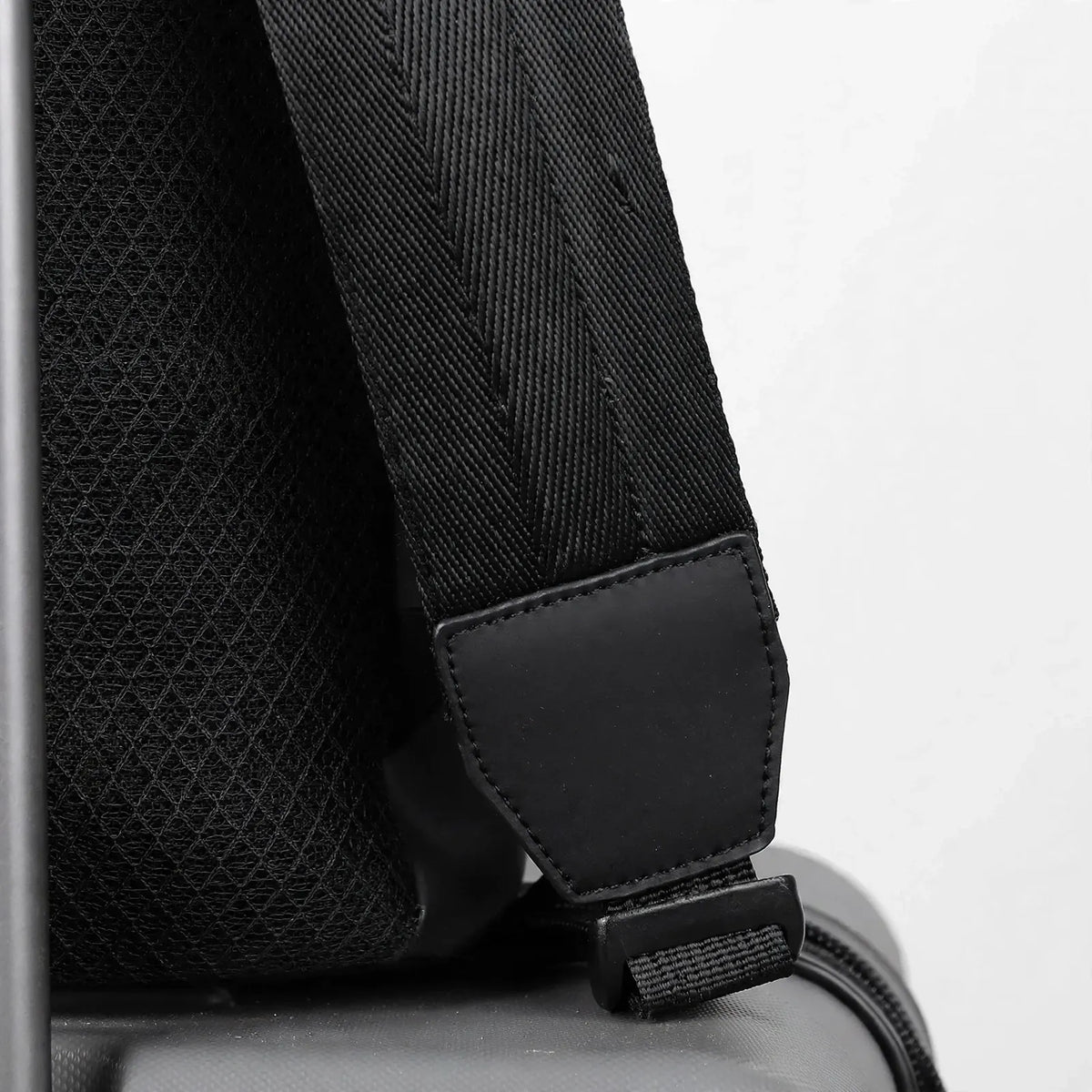 Nordspur | Veltaris Rolltop Rucksack Mit Schnallenverschluss
