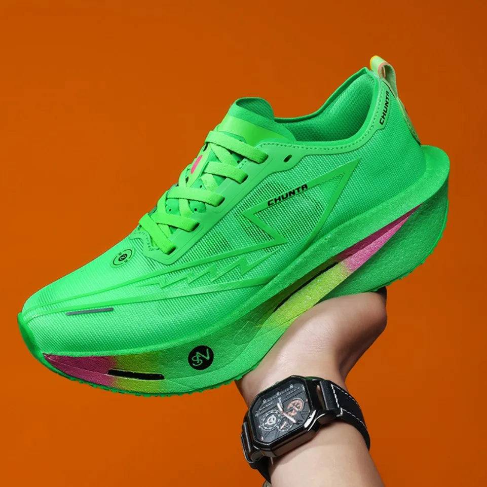 Marathonlaufschuh mit Karbonplatte atmungsaktiv leicht
