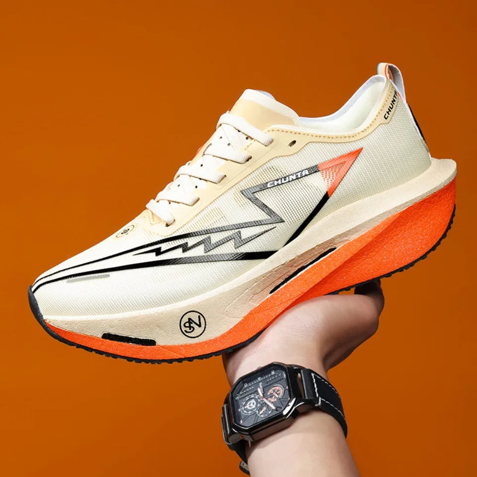 Marathonlaufschuh mit Karbonplatte atmungsaktiv leicht