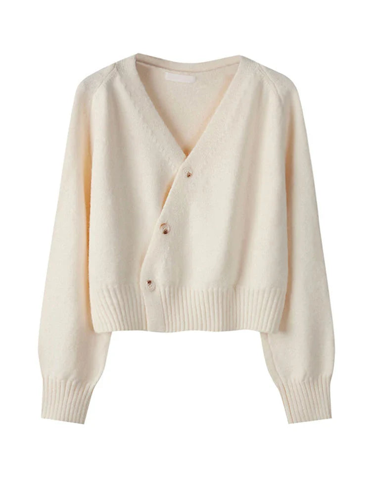 Nordspur | Vespara Asymmetric Button V Neck Cardigan