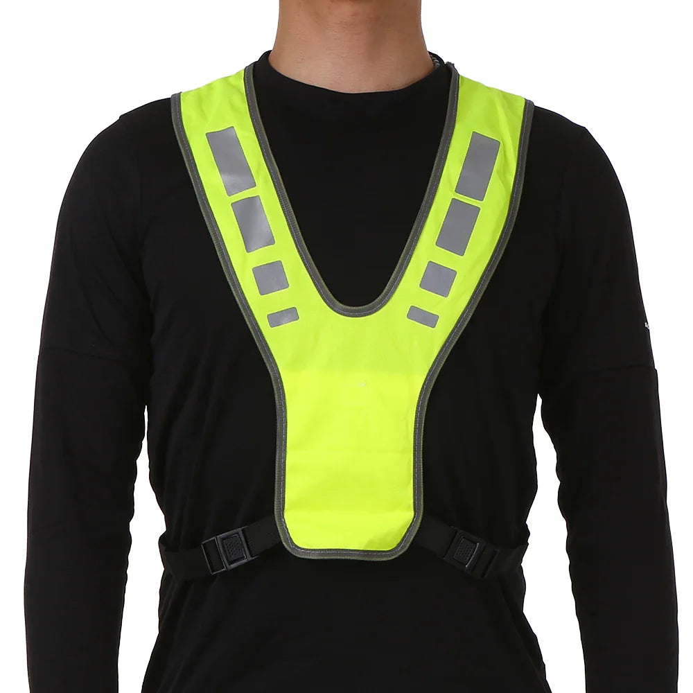 Hochsichtbare Laufweste mit reflektierenden Paneelen V-förmiges Design