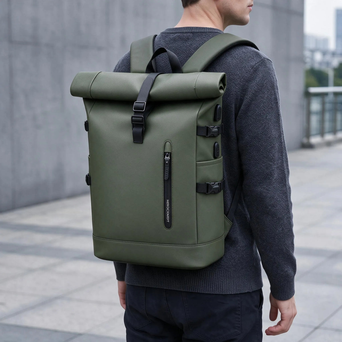 Rolltop Rucksack Mit Reißverschluss Und Erweiterbarem Hauptfach