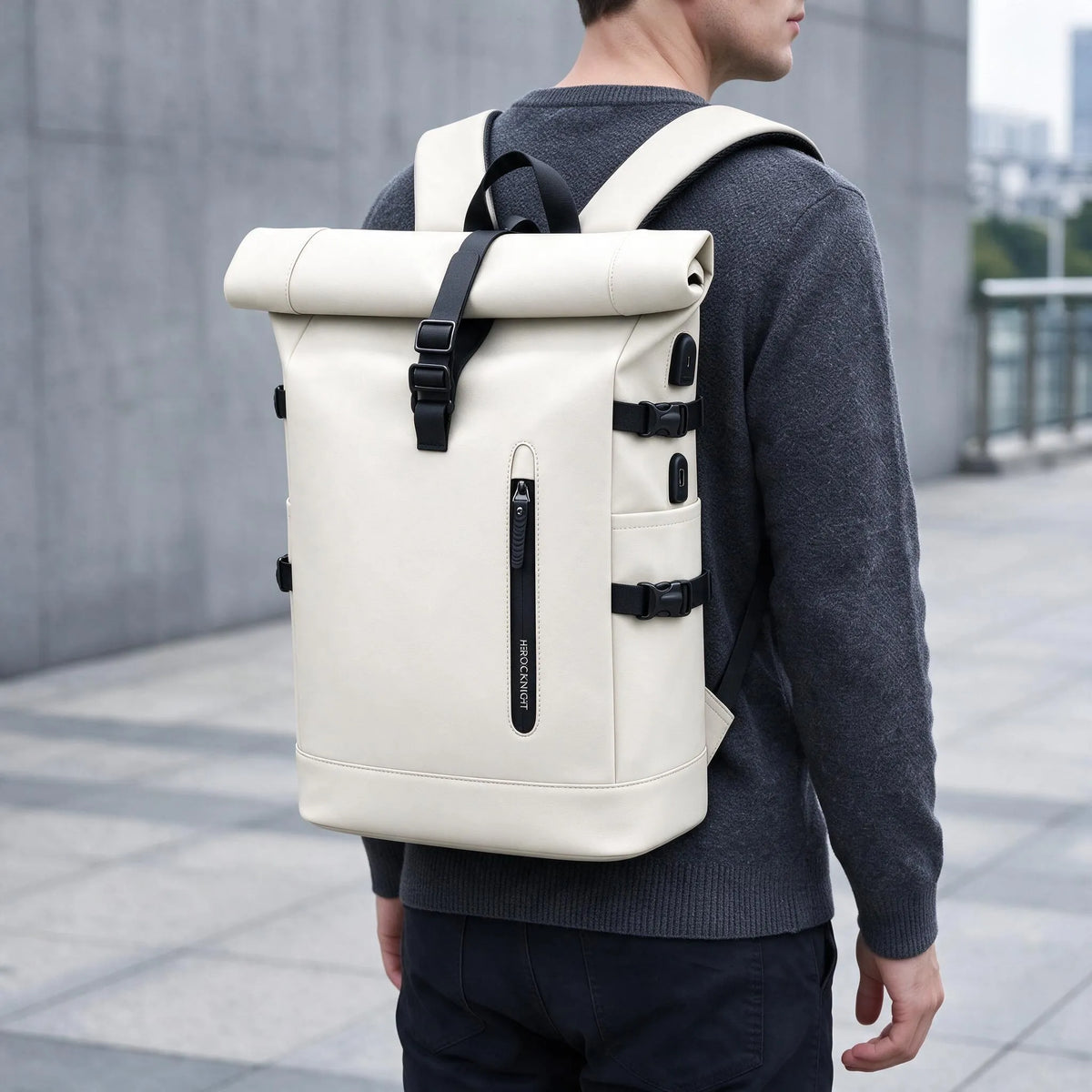 Rolltop Rucksack Mit Reißverschluss Und Erweiterbarem Hauptfach