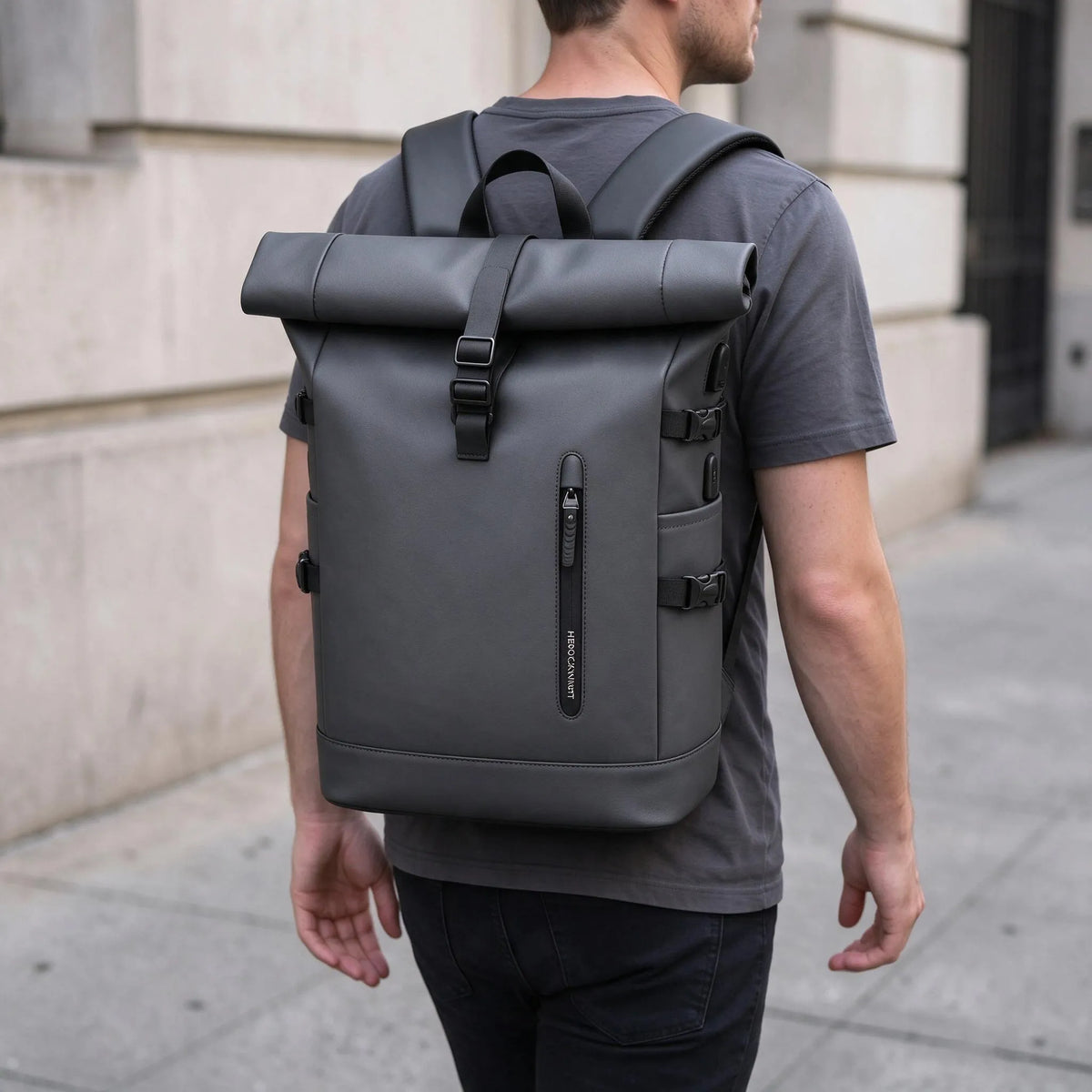Rolltop Rucksack Mit Vielen Fächern Und Laptopfach