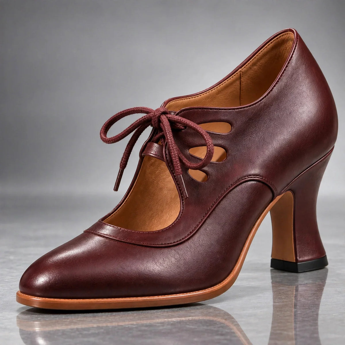 Audrey Schnür-Pumps