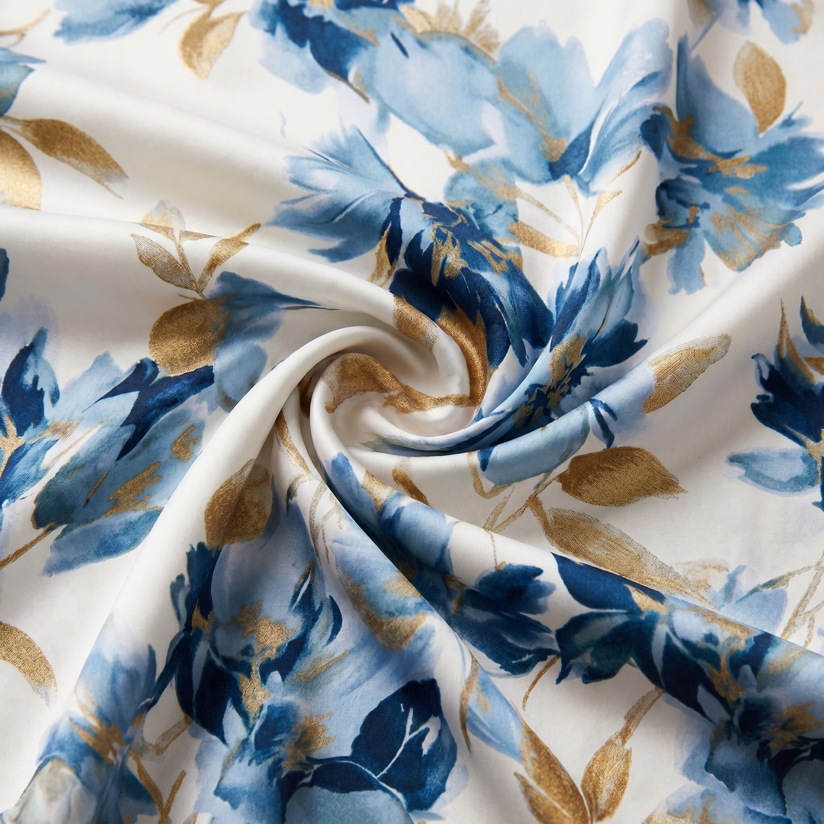 Blumen-Wickelkleid in Midi-Länge
