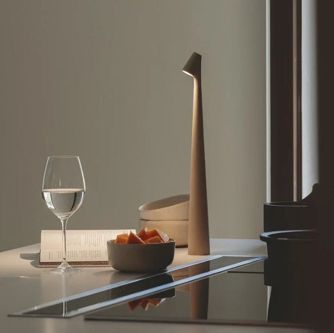 LED Tischlampe wiederaufladbar mit 2700K Warmweiß und 3 Helligkeitsstufen