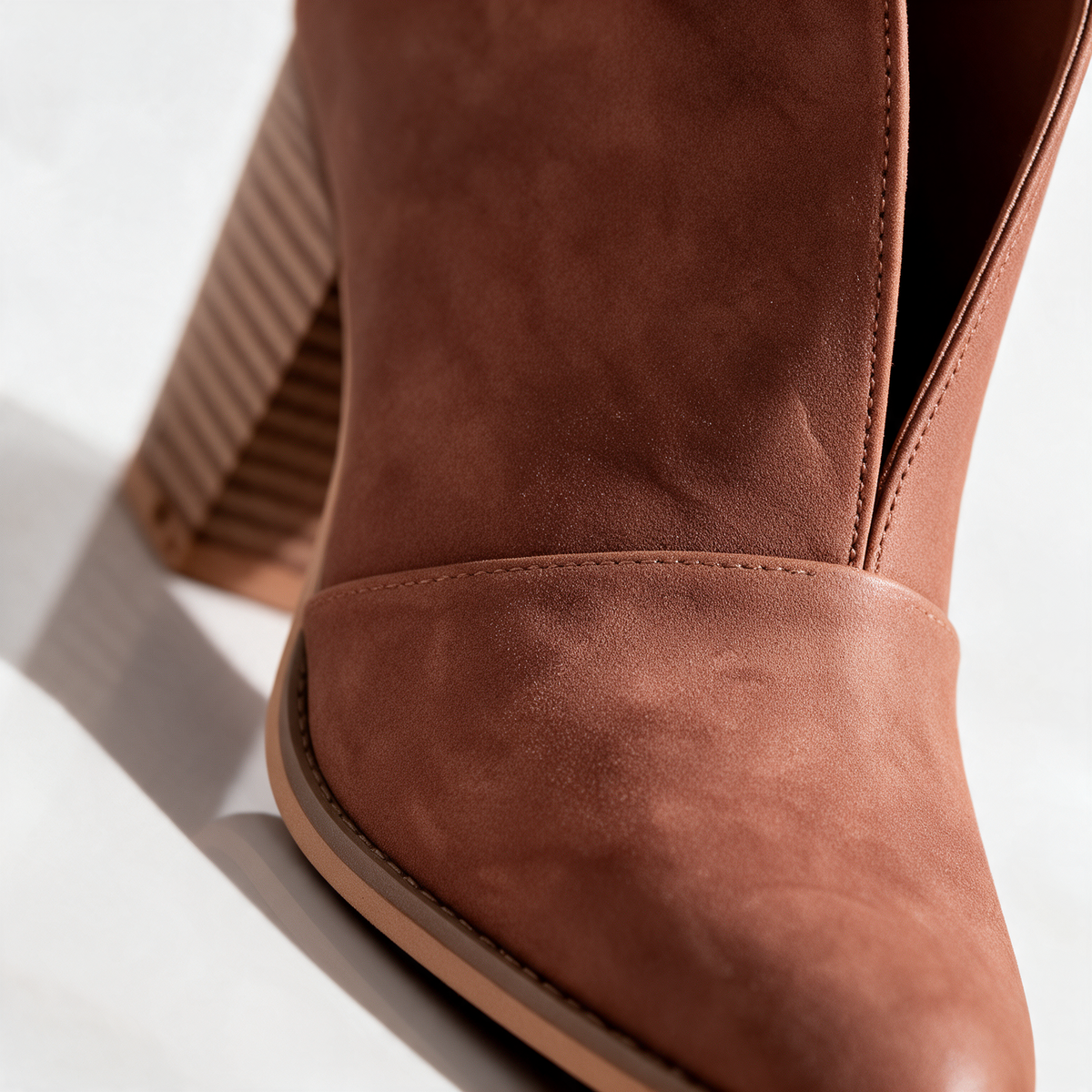 Carina V-Cut Stiefeletten