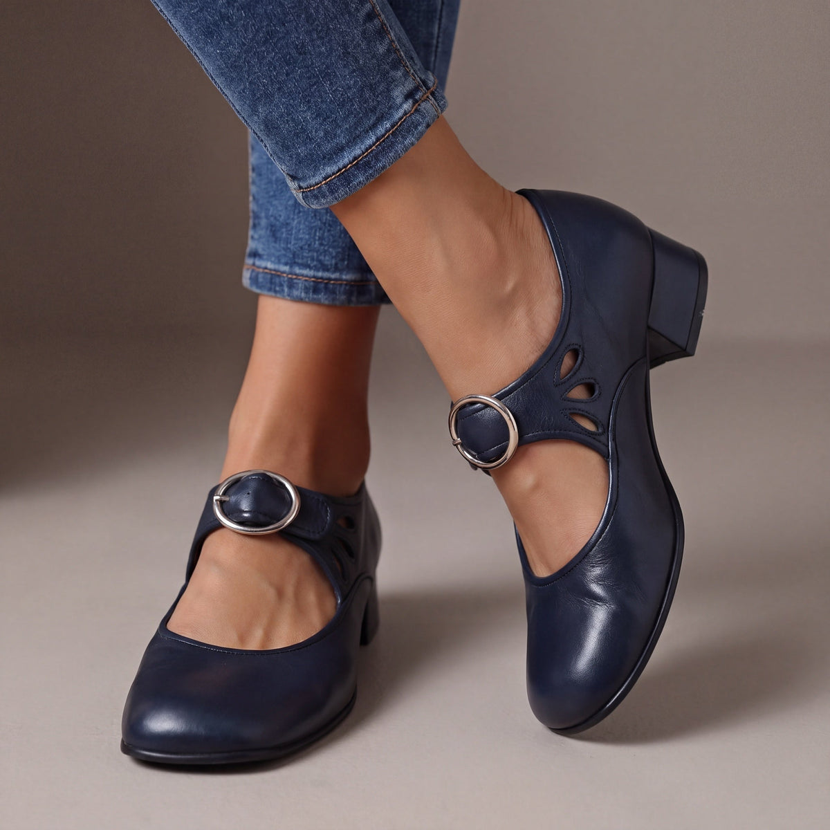 Carlota | Mary-Jane-Schuhe aus Leder mit Absatz